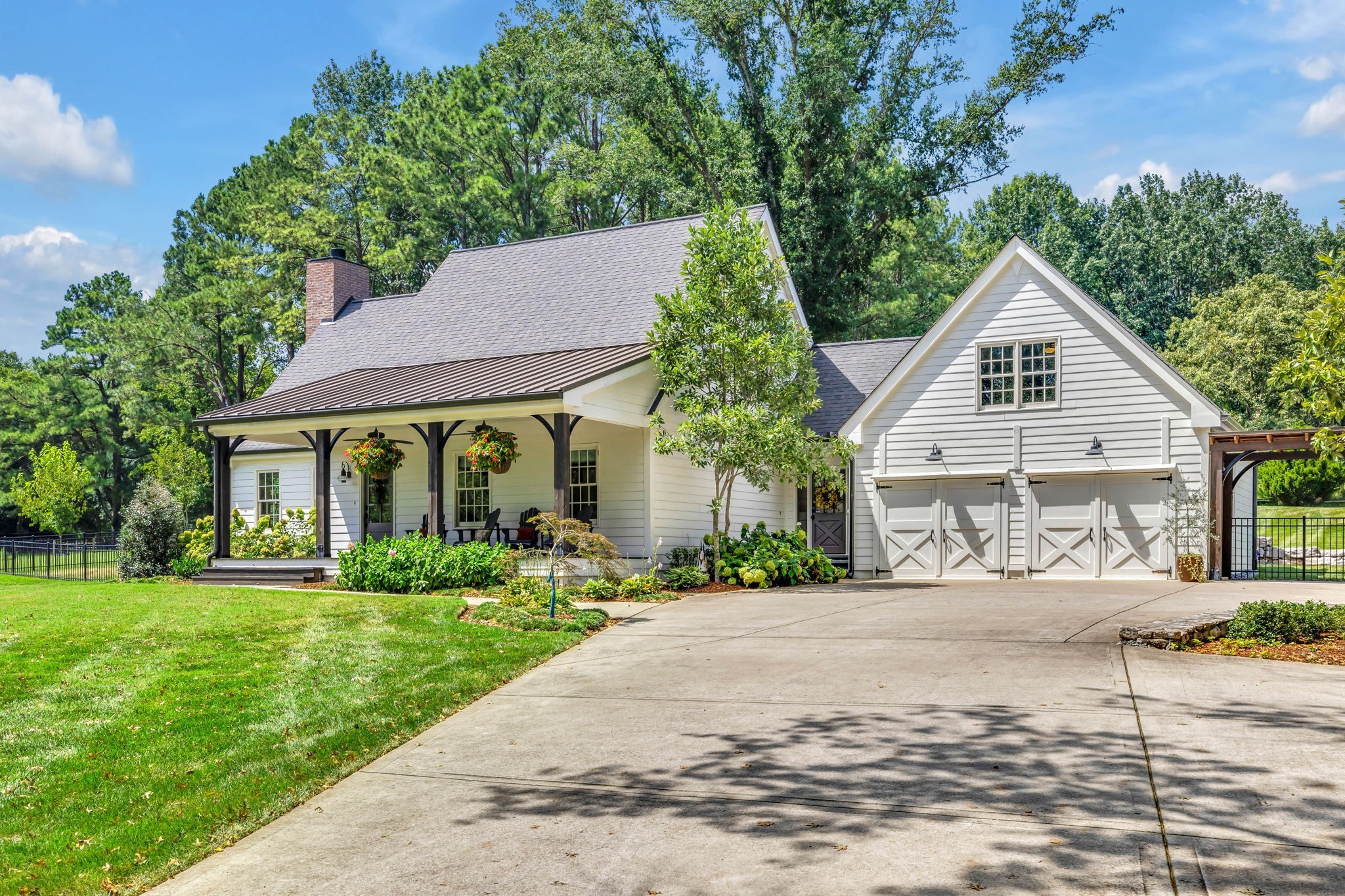 1302 Natchez Rd