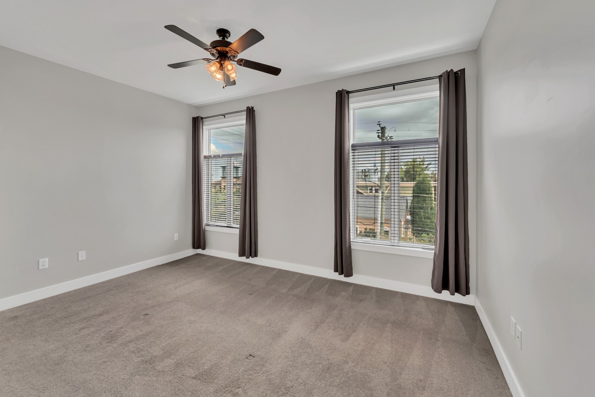 1100 Russell St Unit: 102