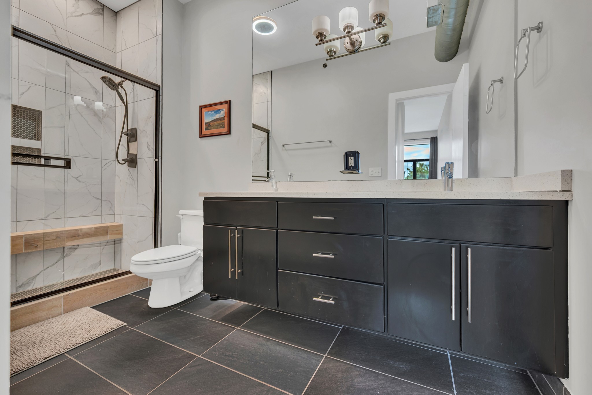 1100 Russell St Unit: 102