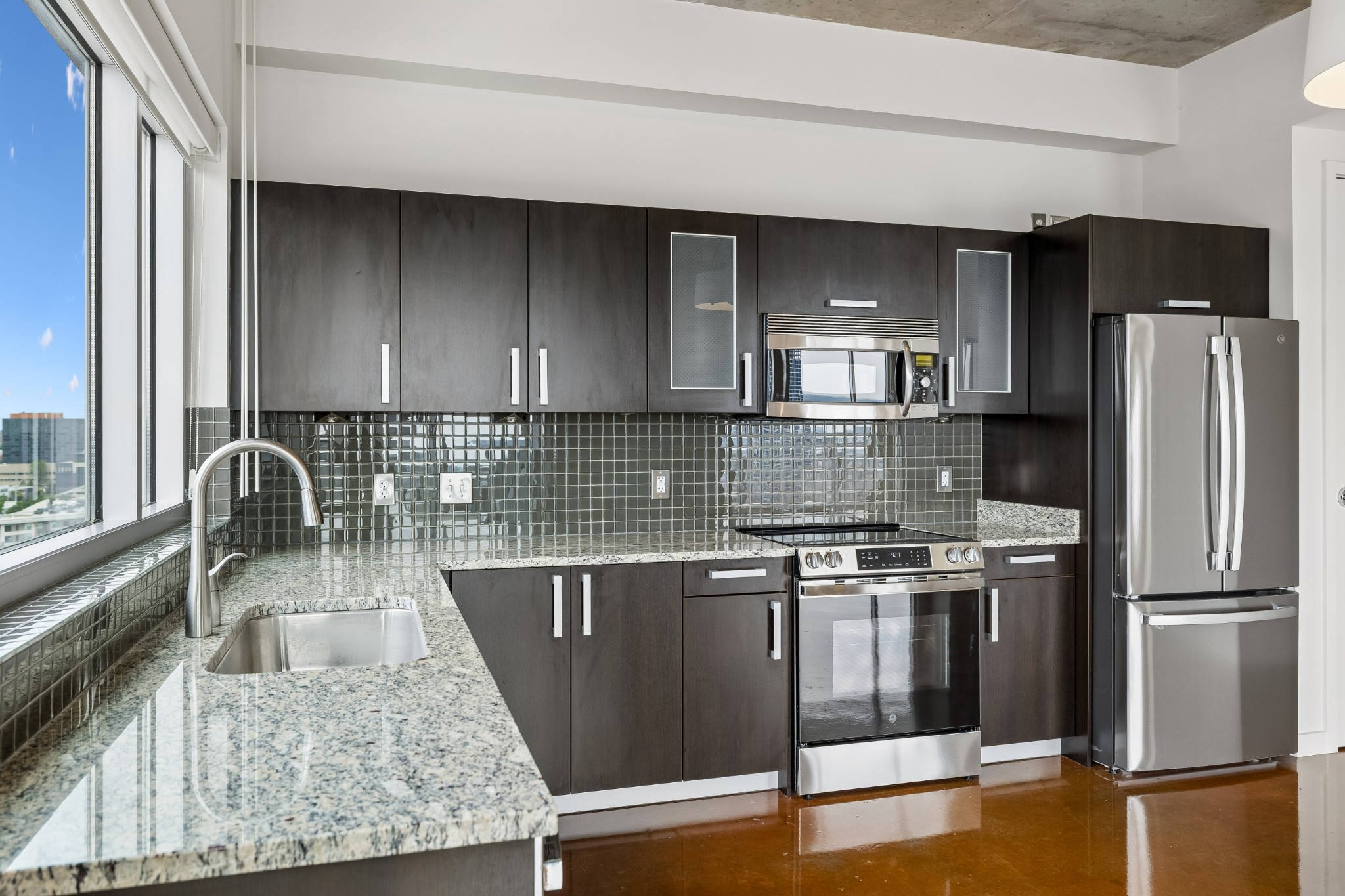 600 12th Ave, S Unit: 1914