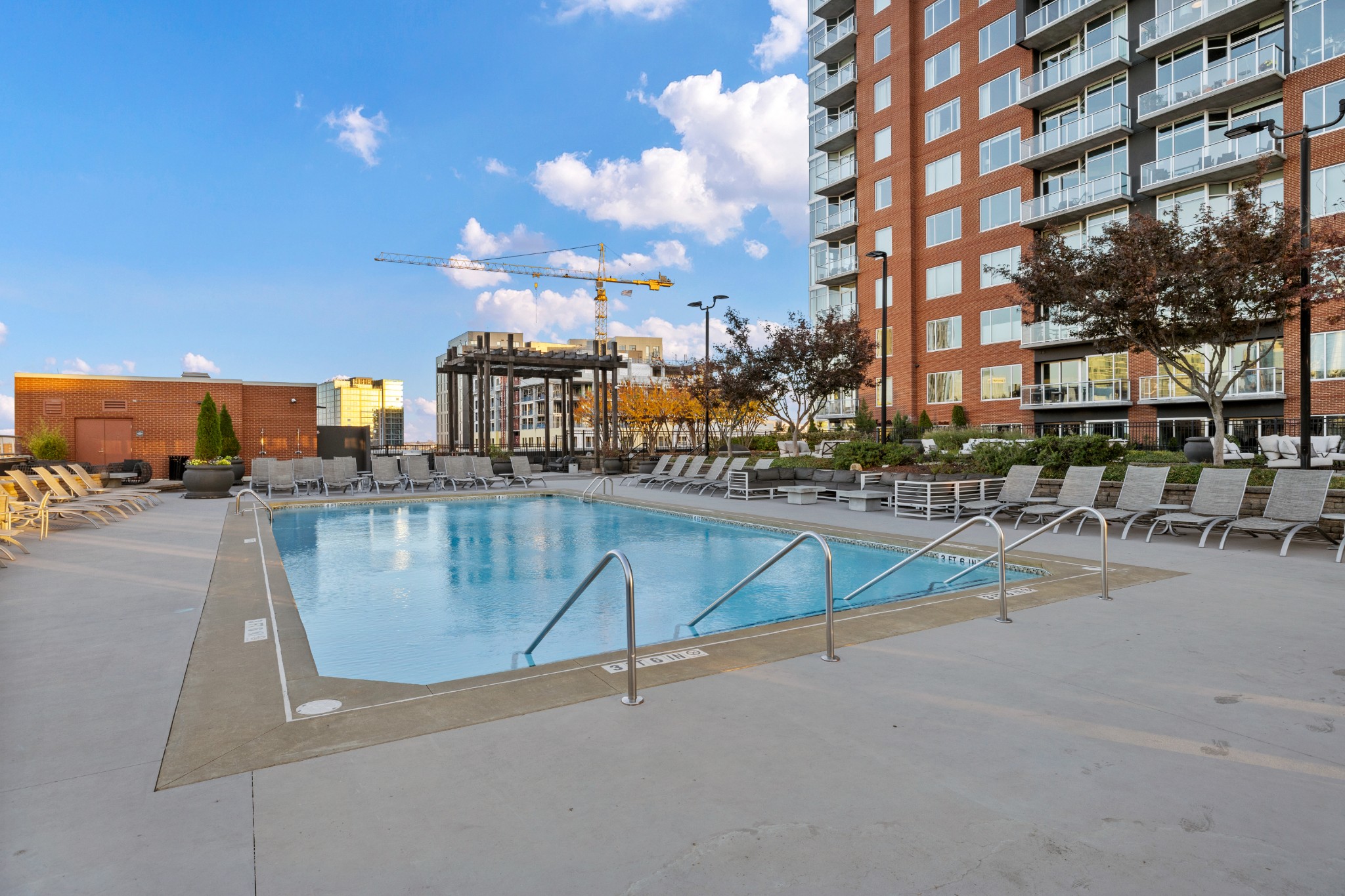 600 12th Ave, S Unit: 1914