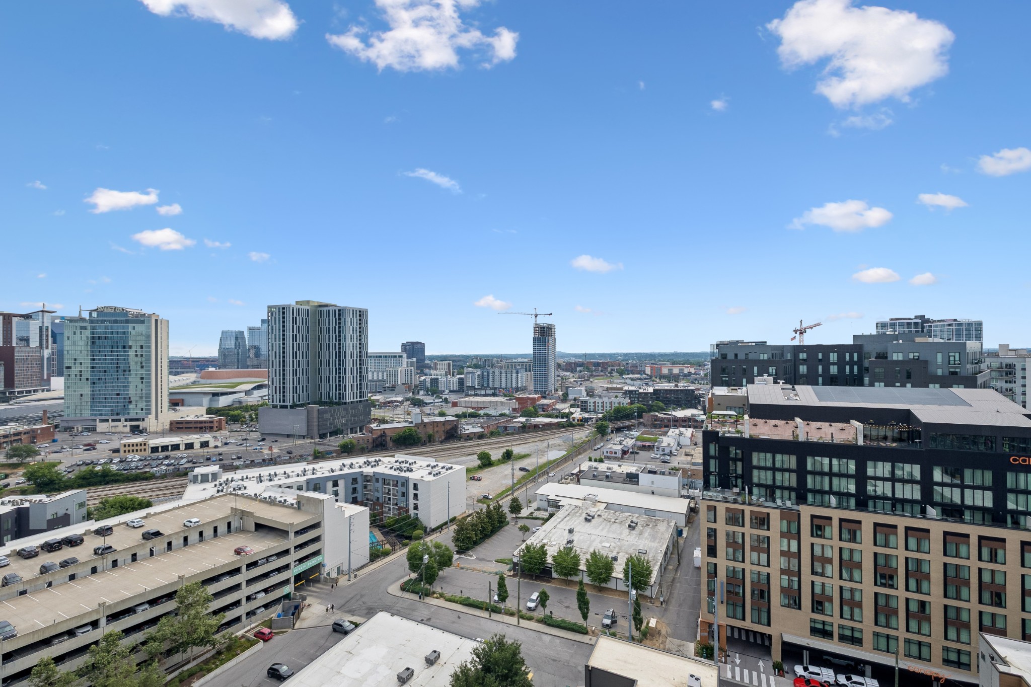 600 12th Ave, S Unit: 1914