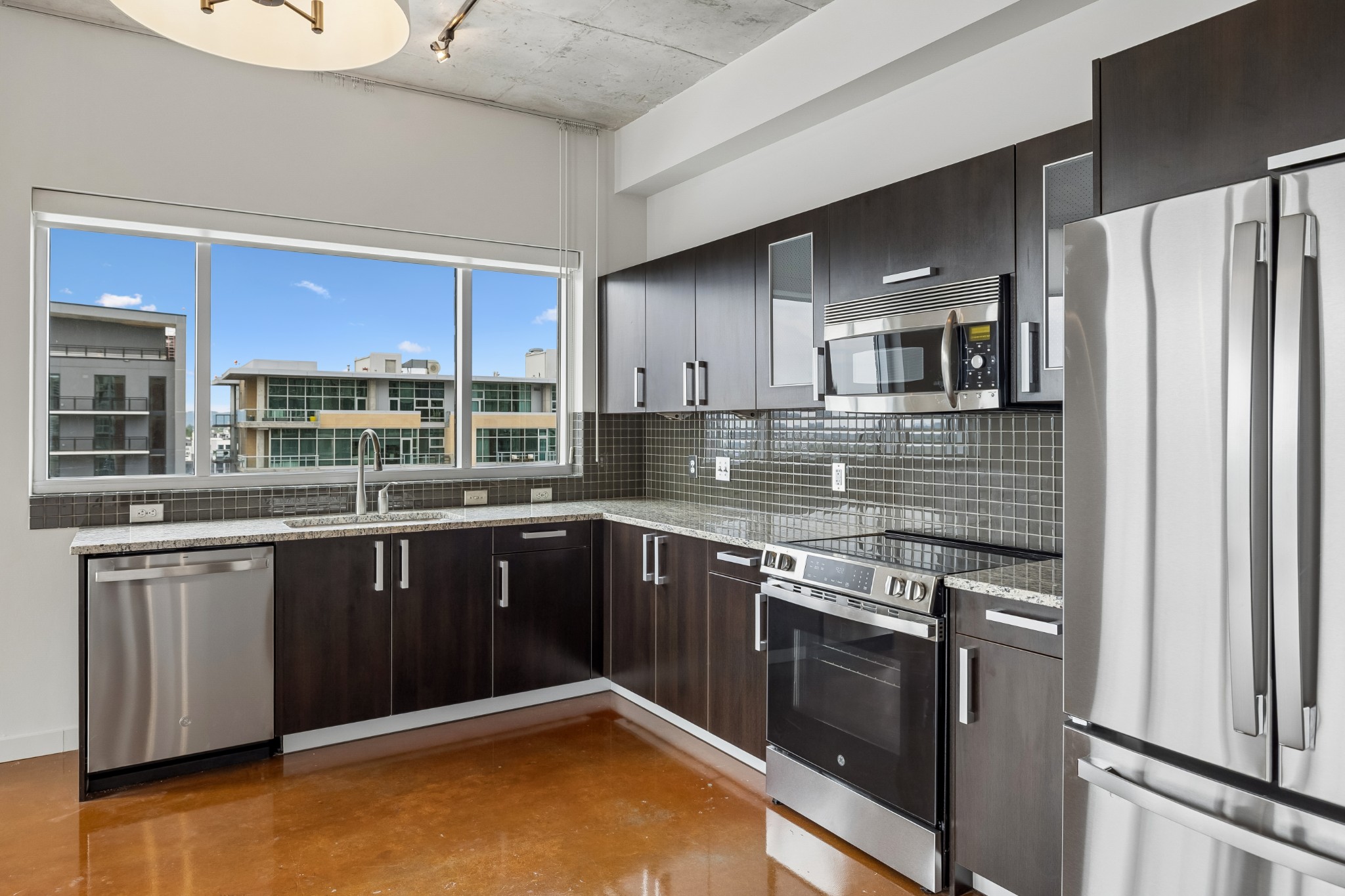 600 12th Ave, S Unit: 1914
