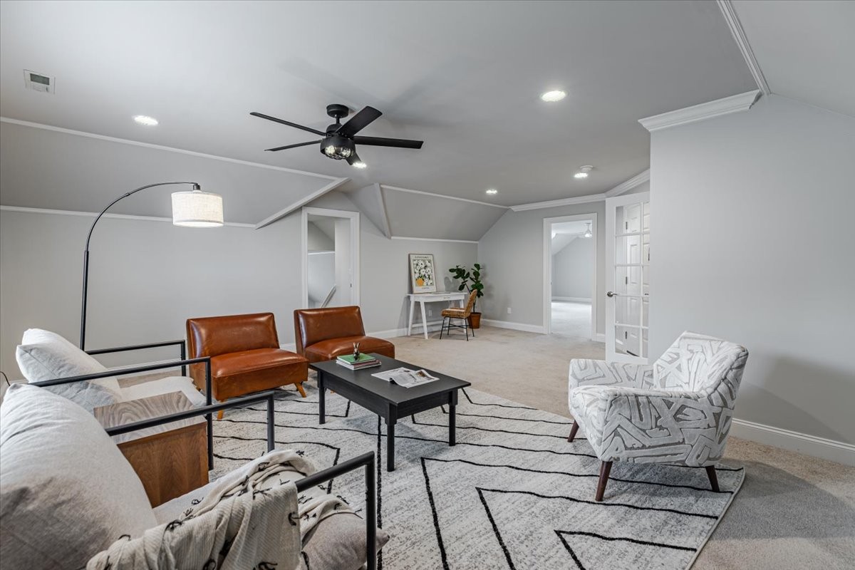 283 Noah Dr