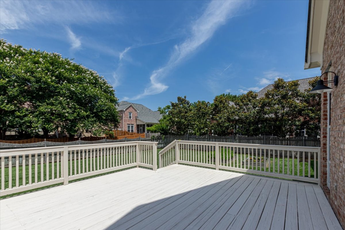 283 Noah Dr