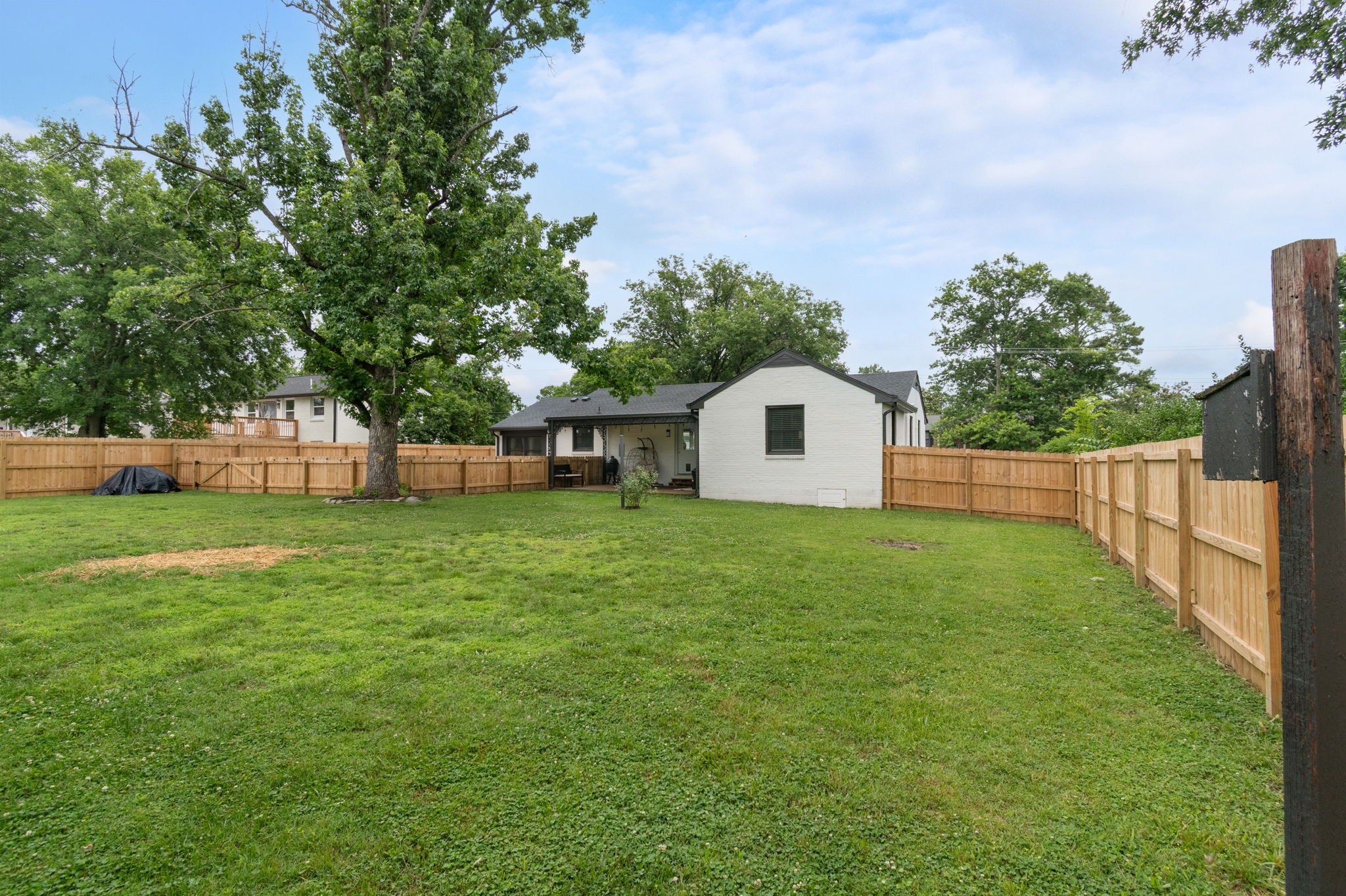 405 Lynn Dr