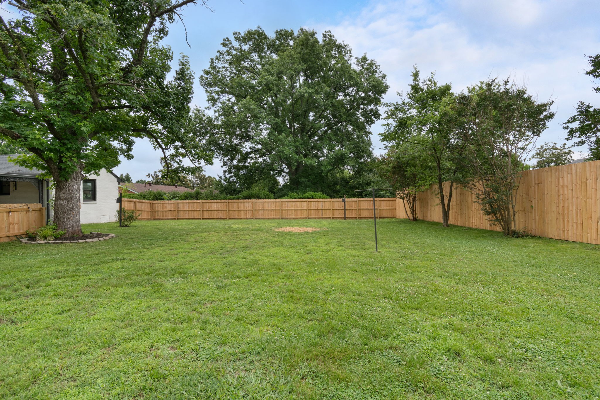 405 Lynn Dr