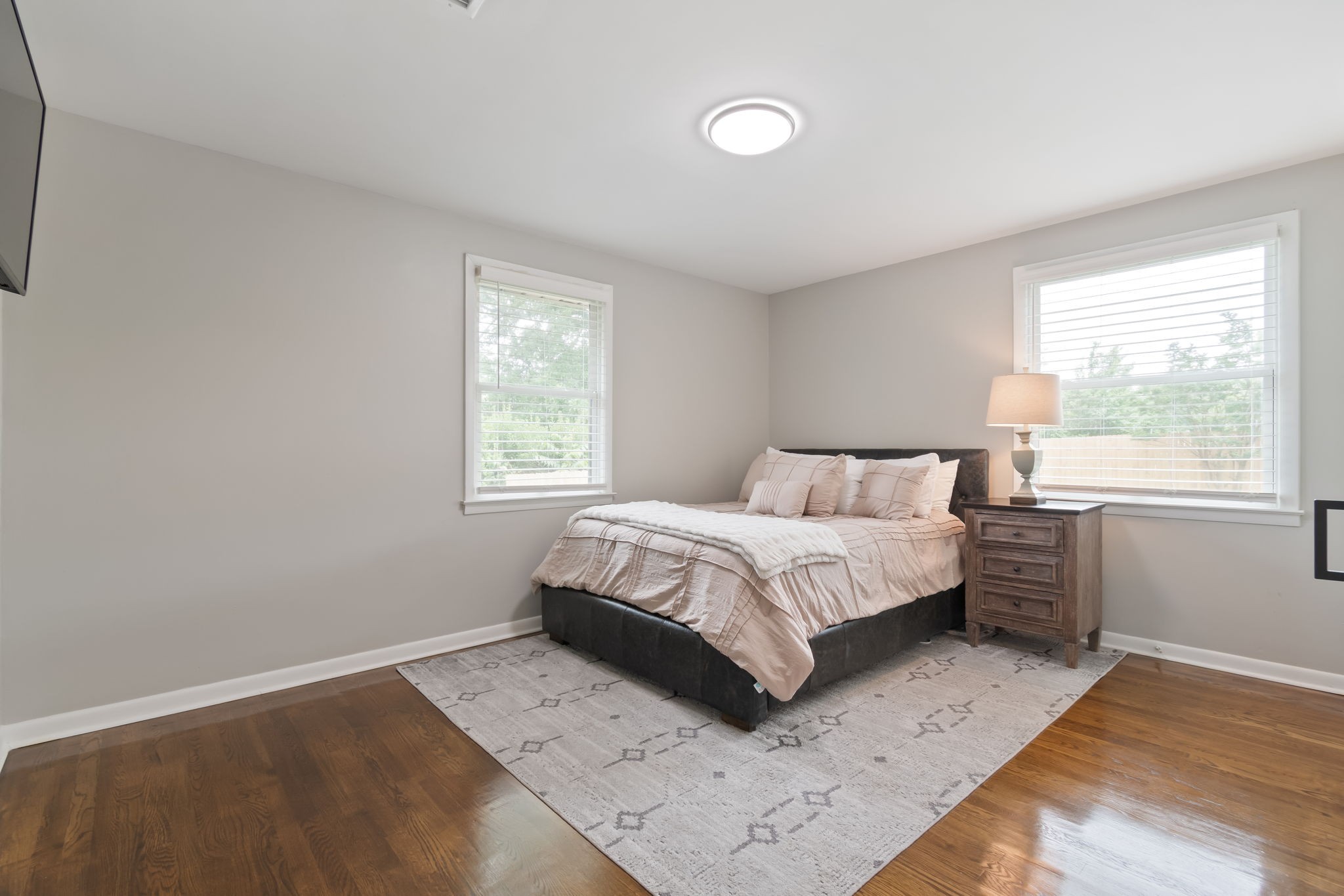 405 Lynn Dr