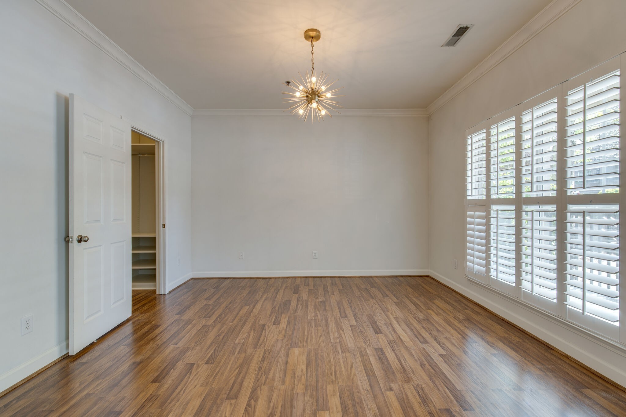 2304 Elliott Ave Unit: 102