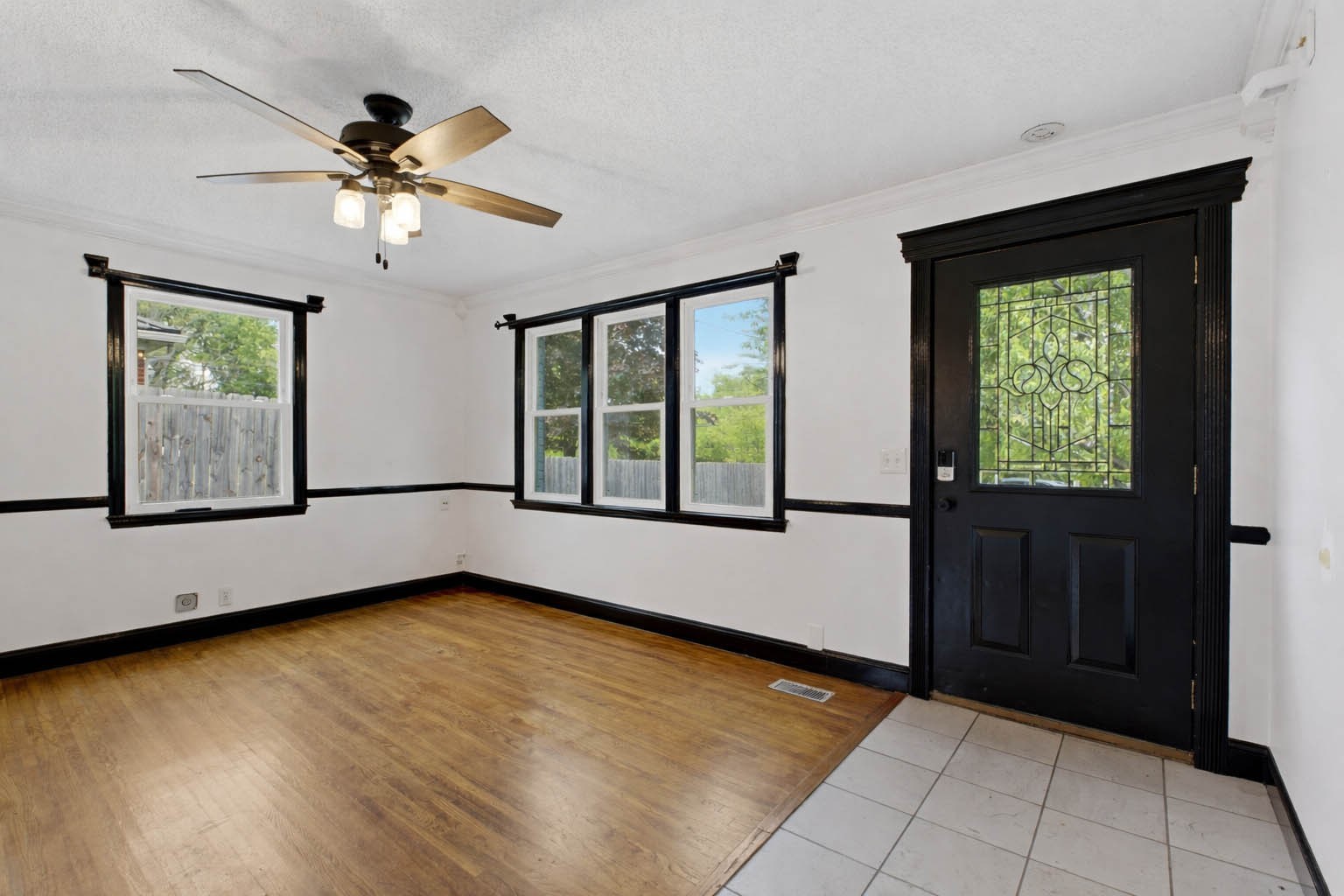 952 Colfax Drive