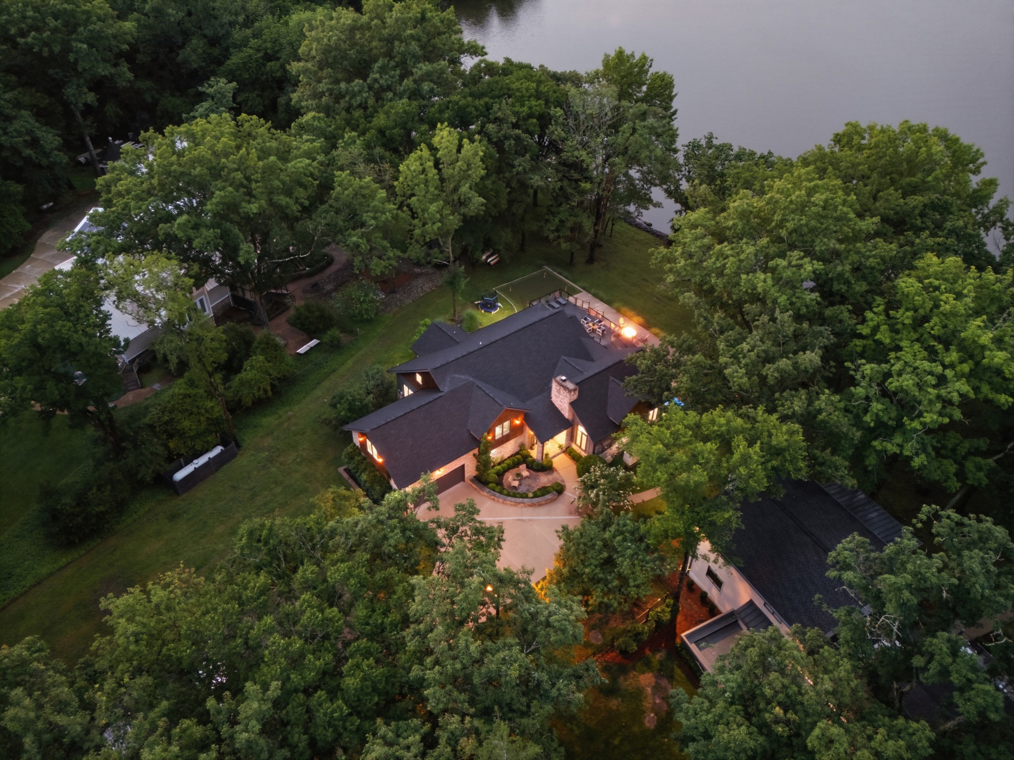 934 Gay Winds Drive