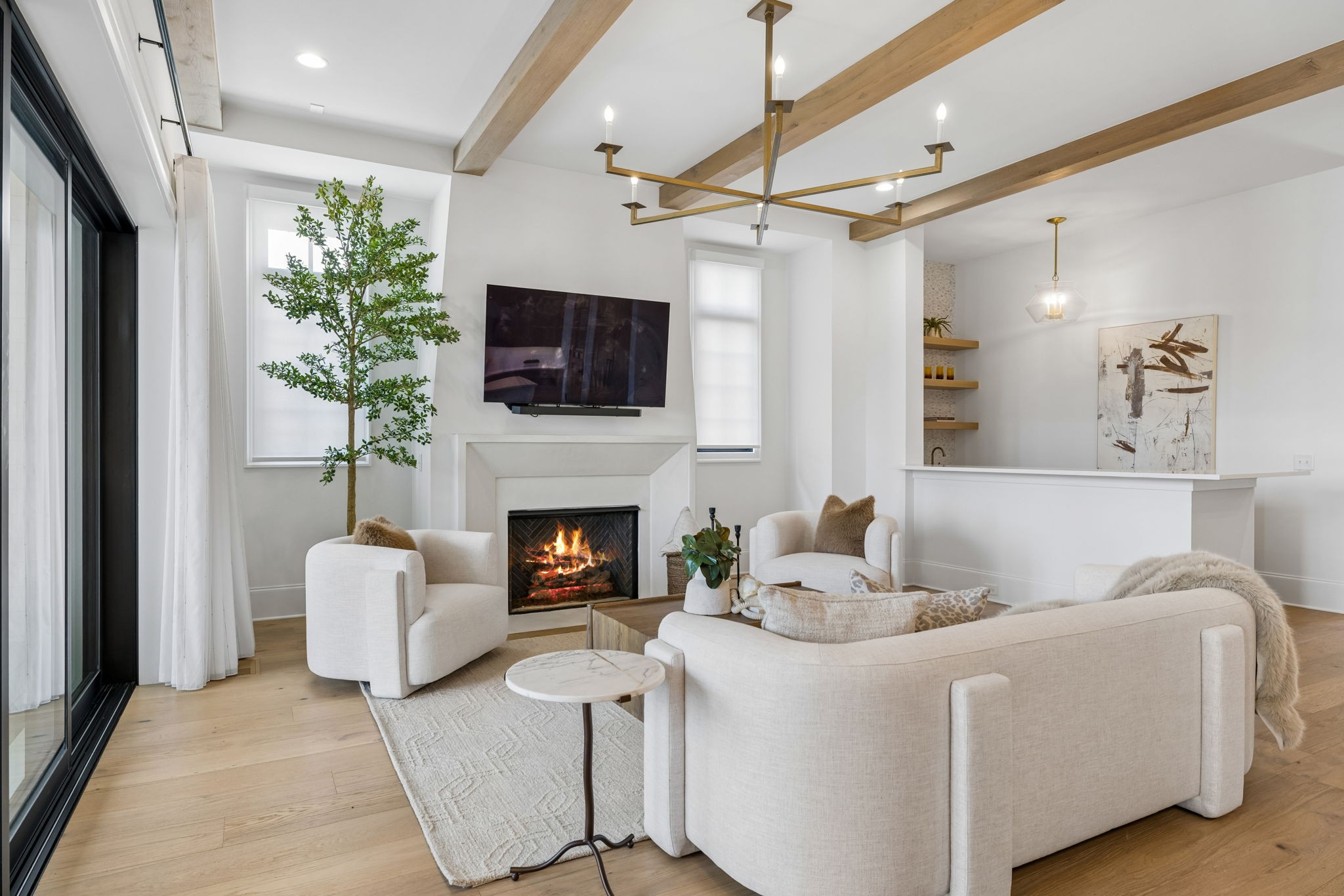 556 Bonaire Ln