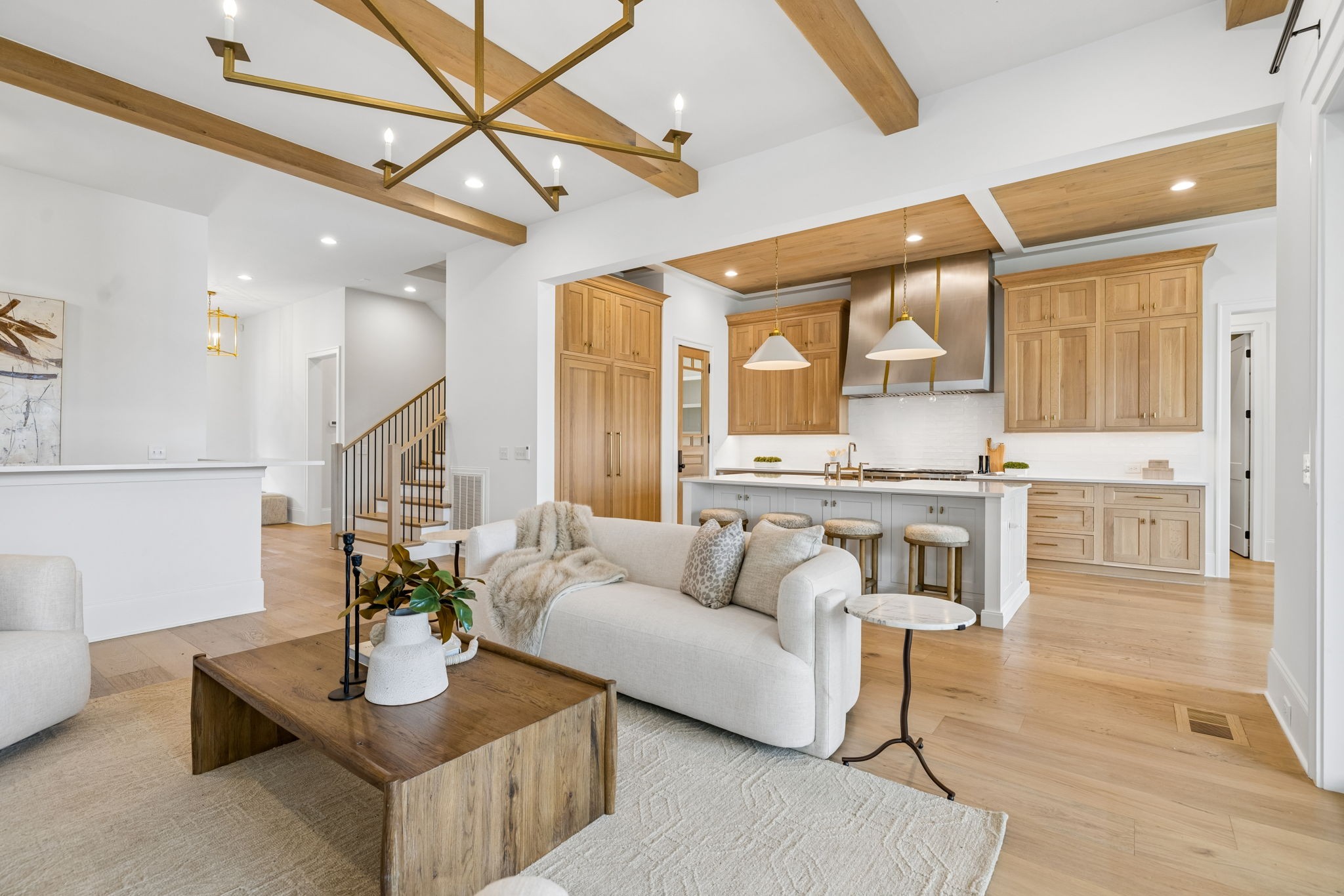 556 Bonaire Ln