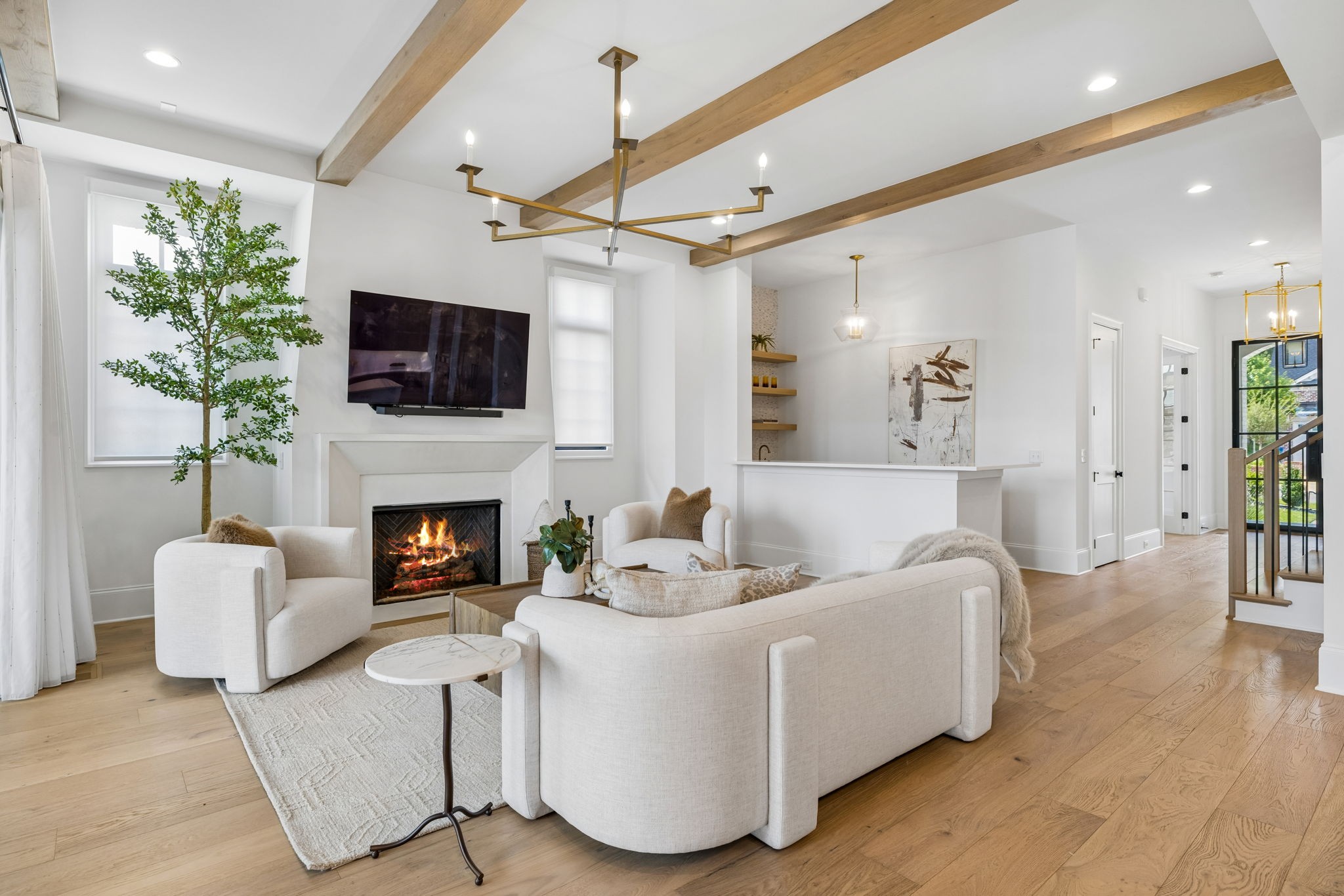 556 Bonaire Ln