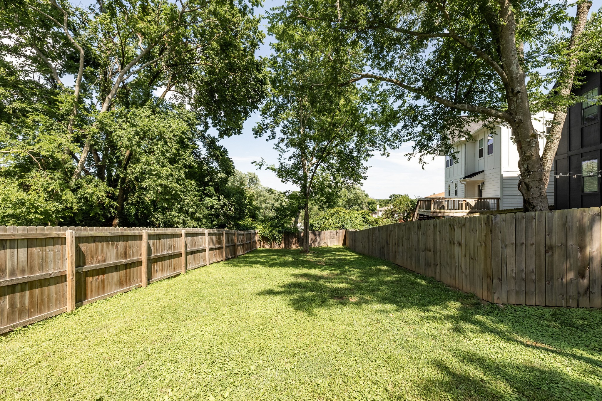 303A Riverside Dr