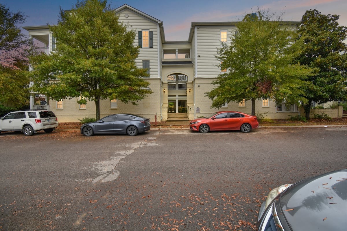 4316 Summercrest Blvd Unit: 502