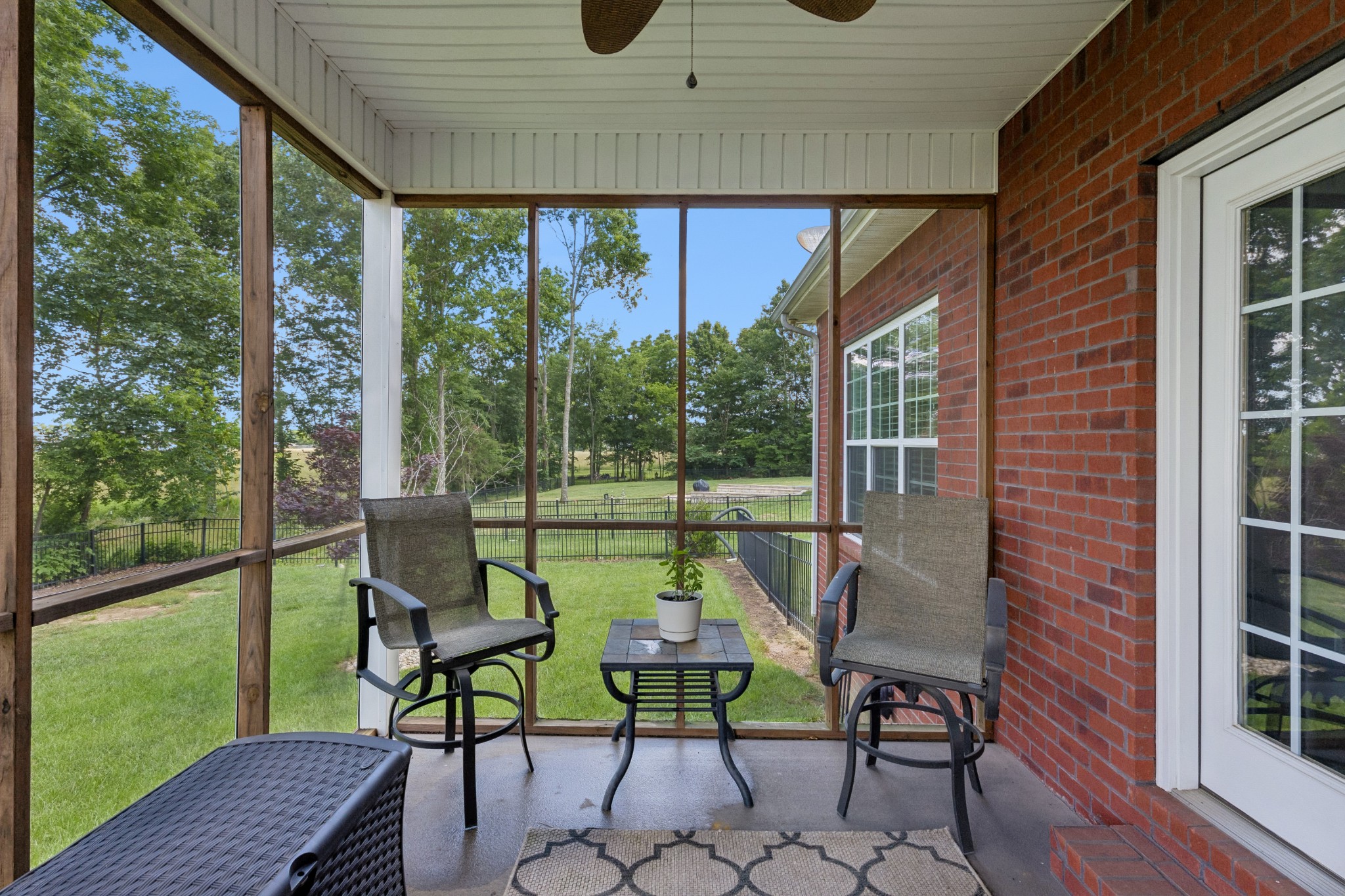 1210 Lila Dr