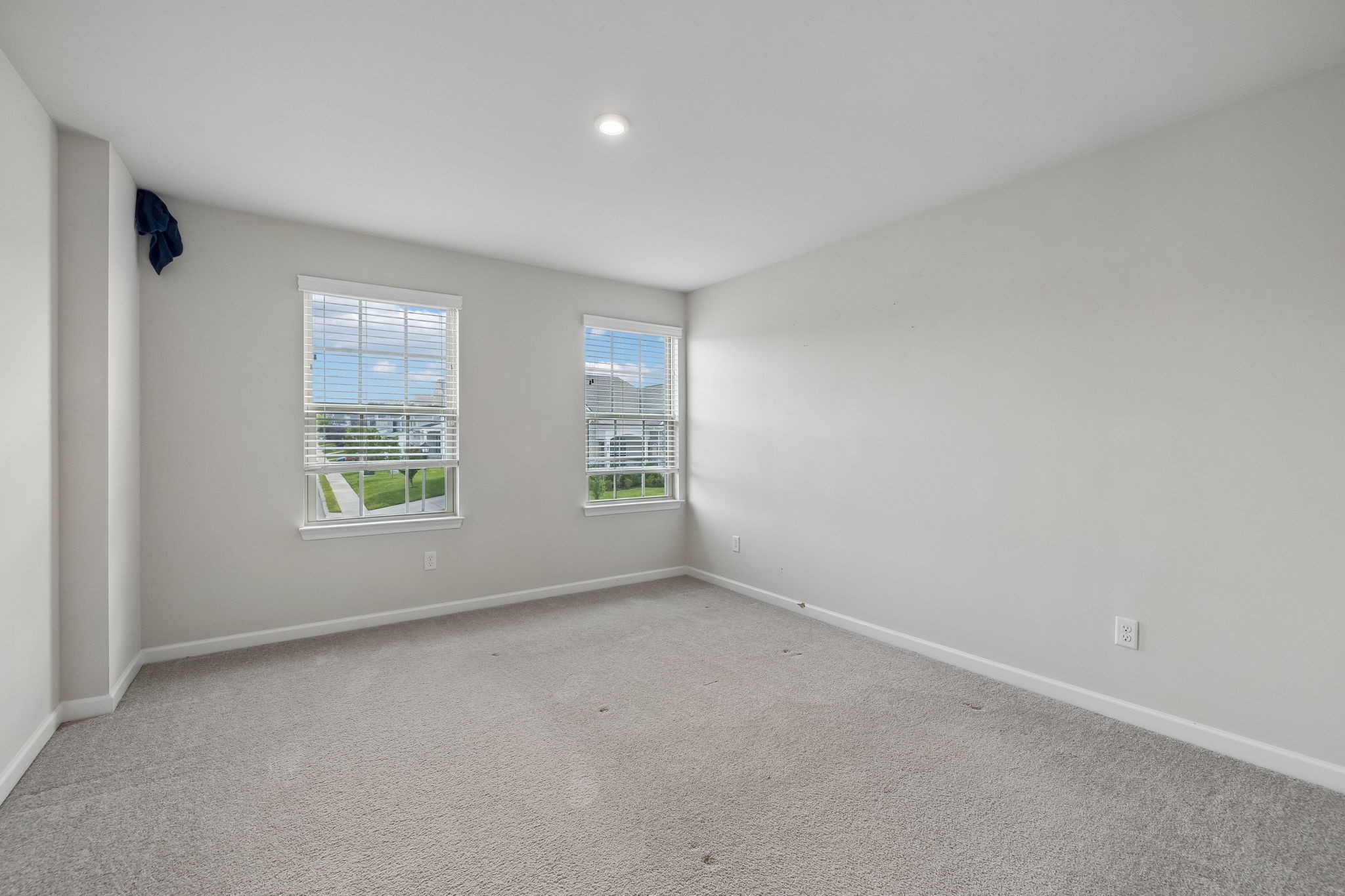 659 Castle Rd