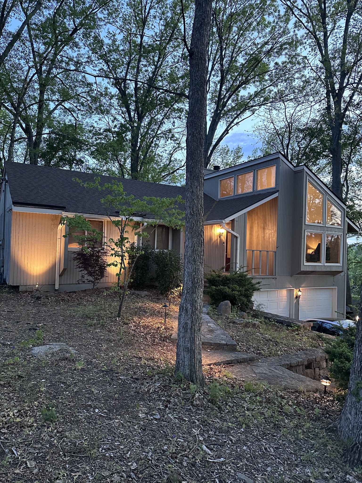 657 Sneed Rd, W
