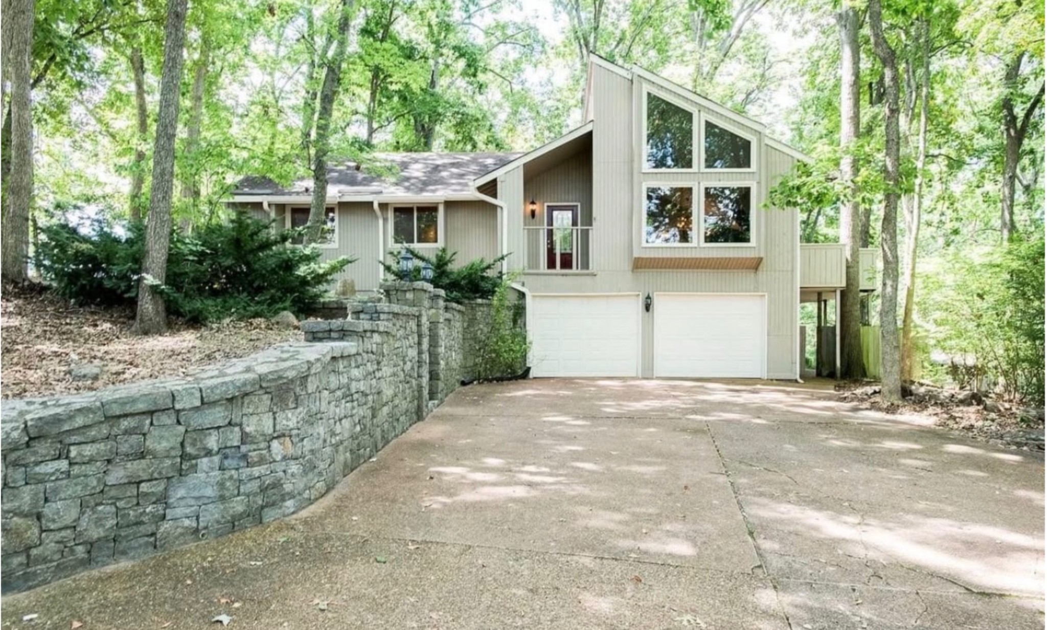 657 Sneed Rd, W