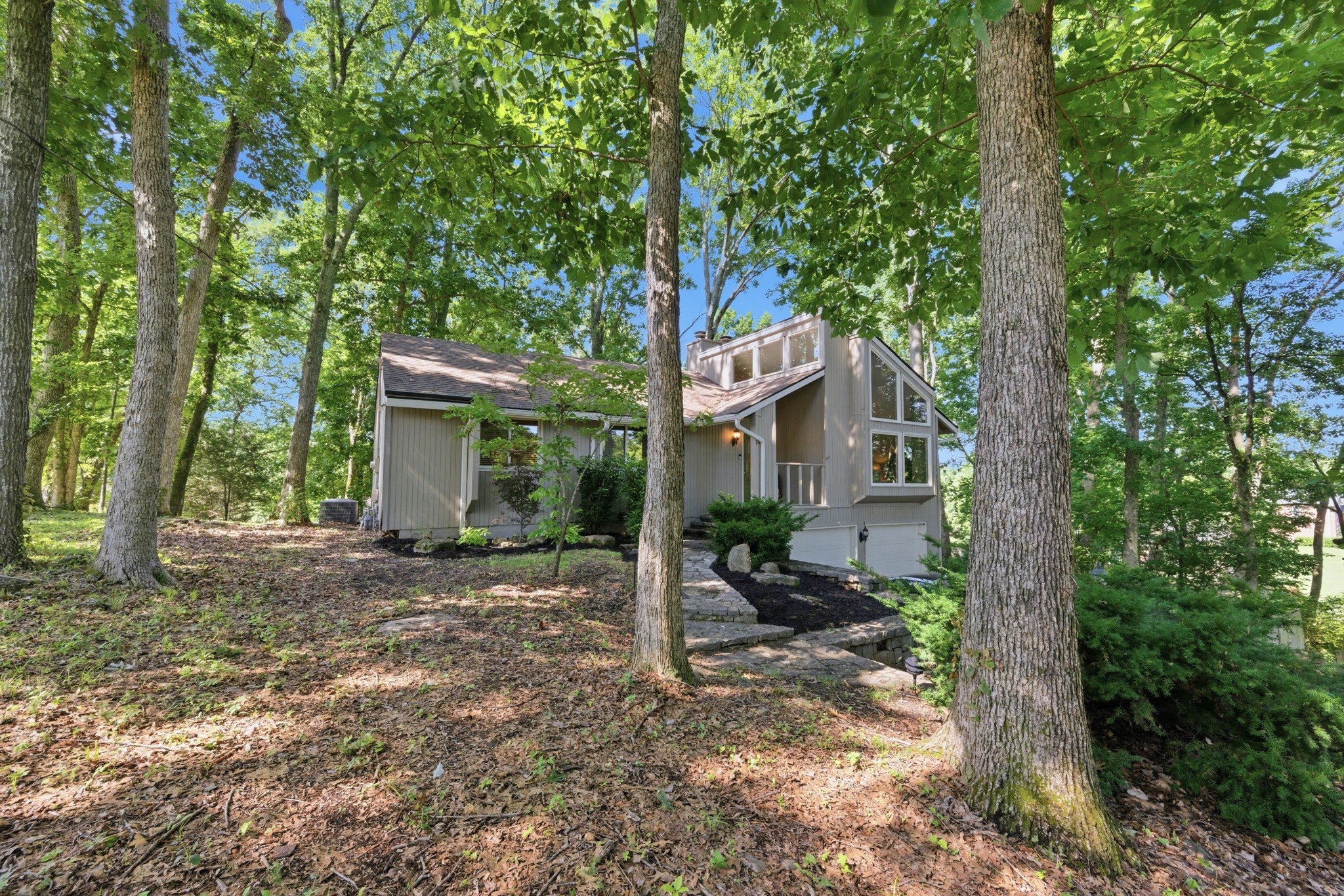 657 Sneed Rd, W