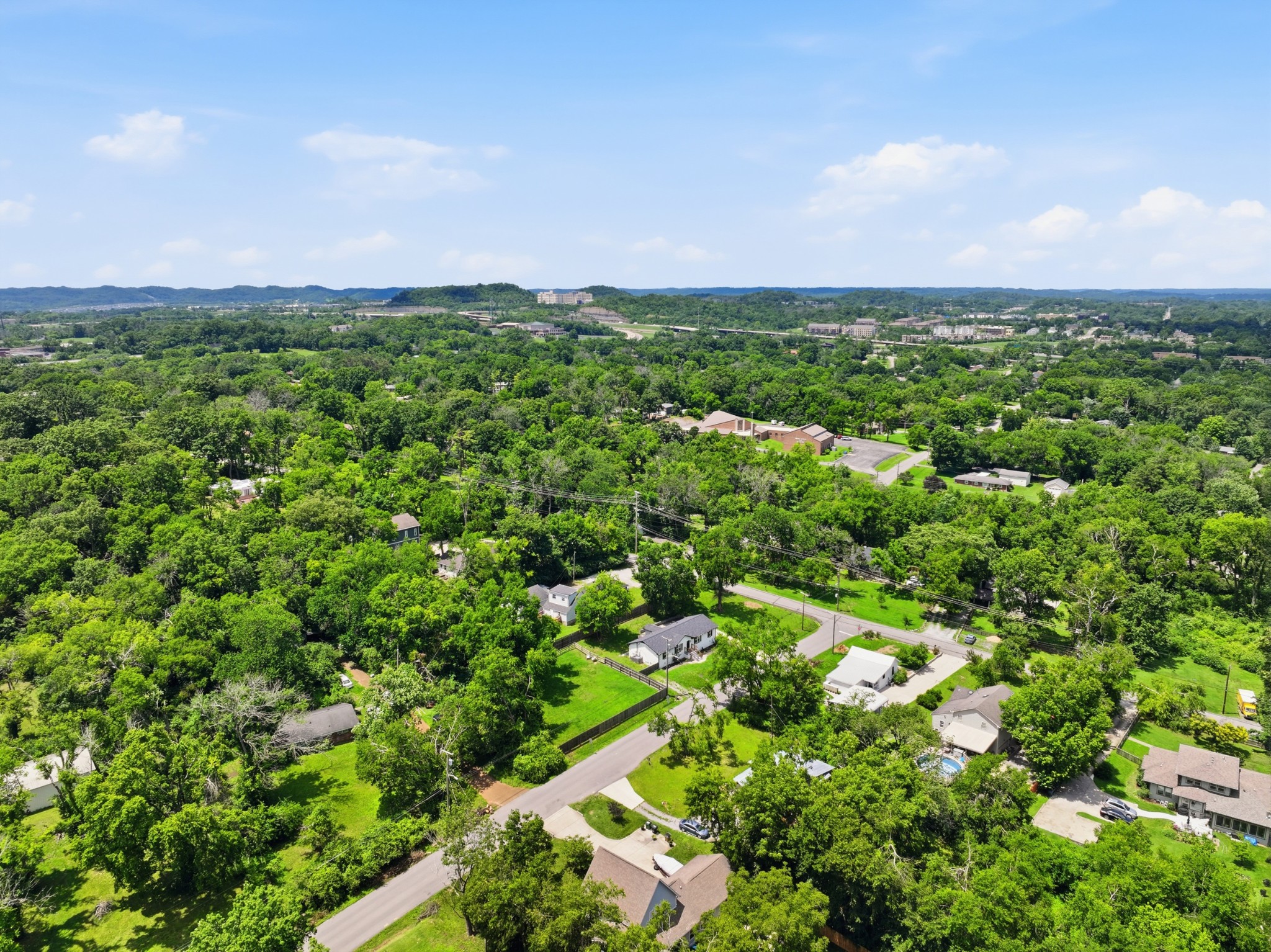 628 Maplewood Ln