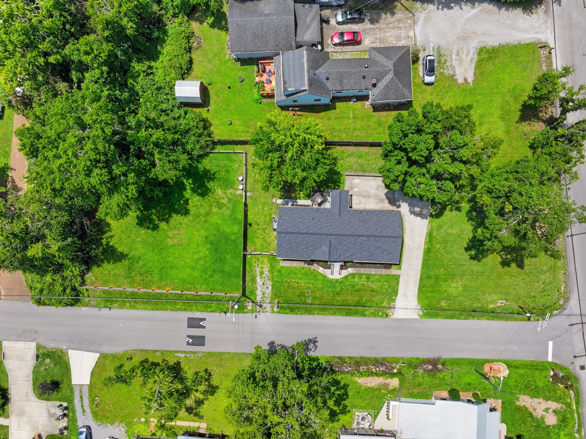628 Maplewood Ln