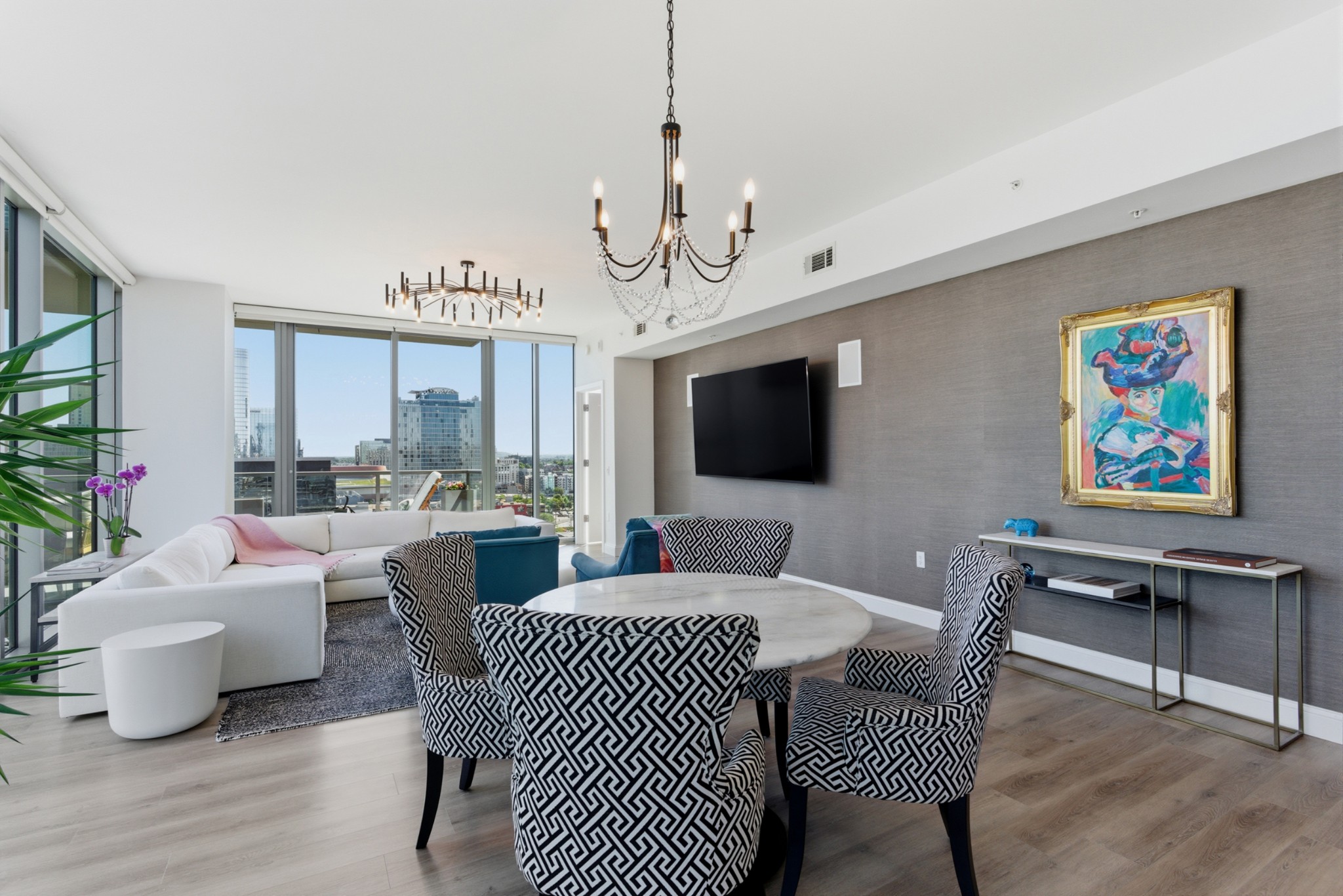 1212 Laurel St Unit: 1202