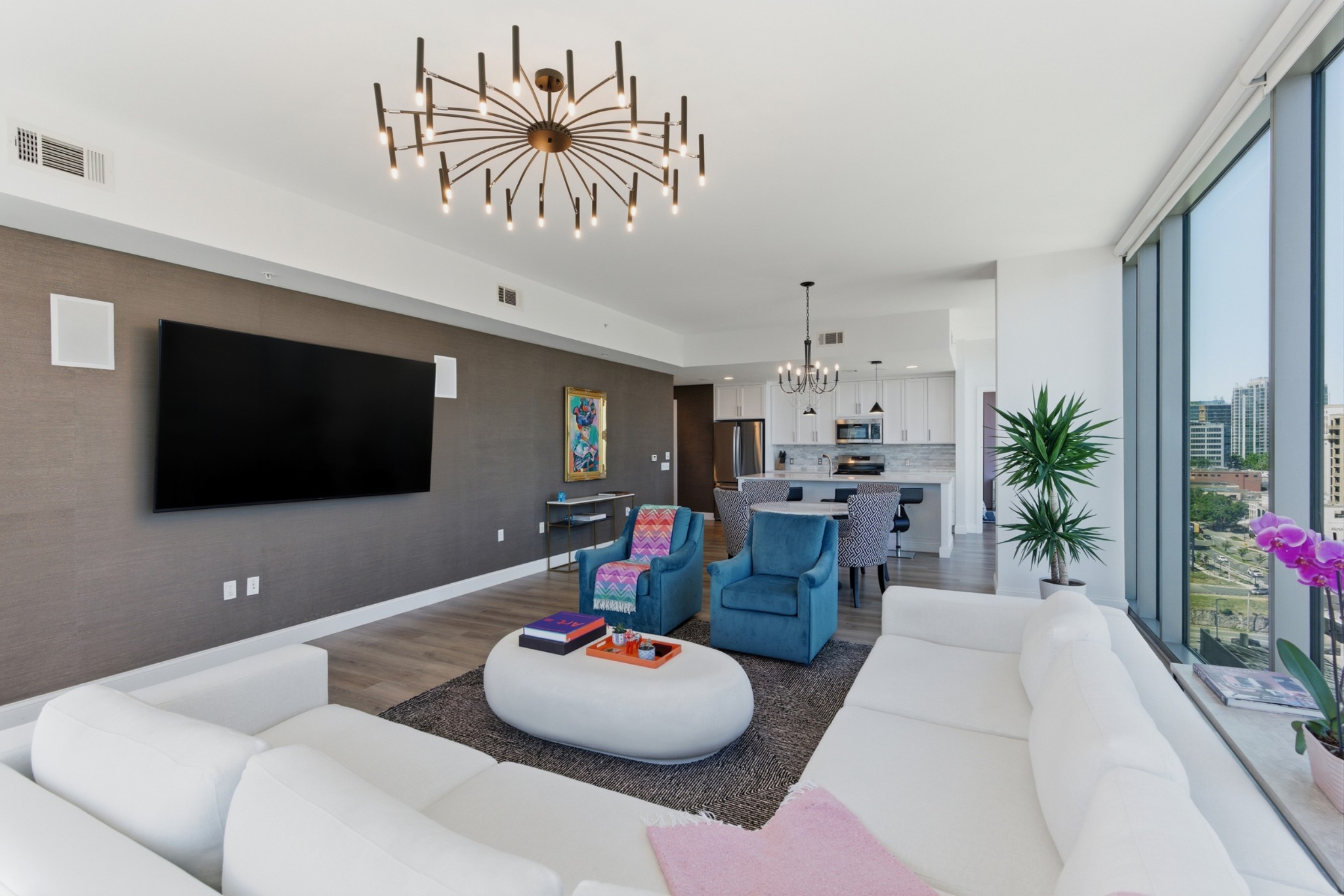 1212 Laurel St Unit: 1202
