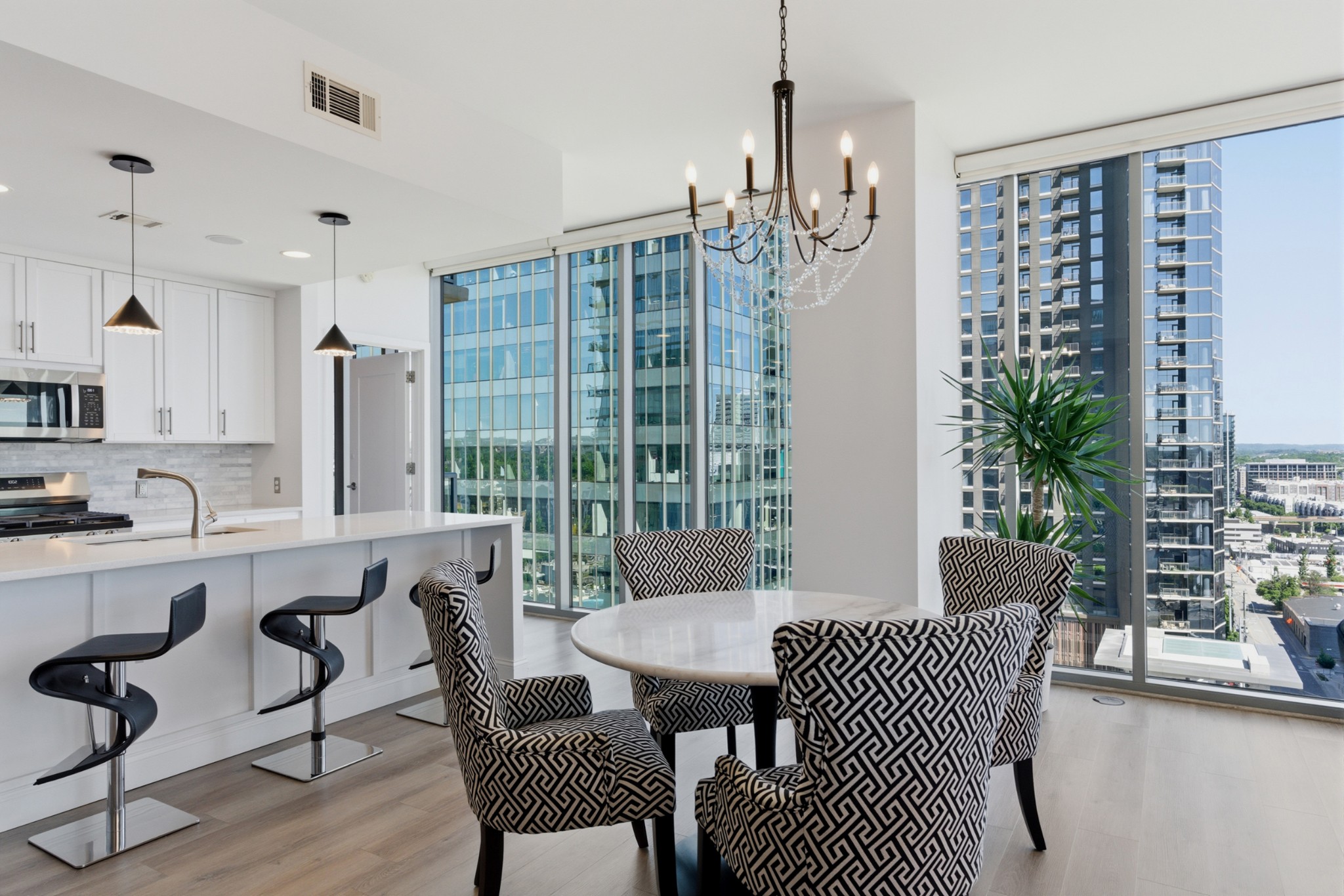 1212 Laurel St Unit: 1202