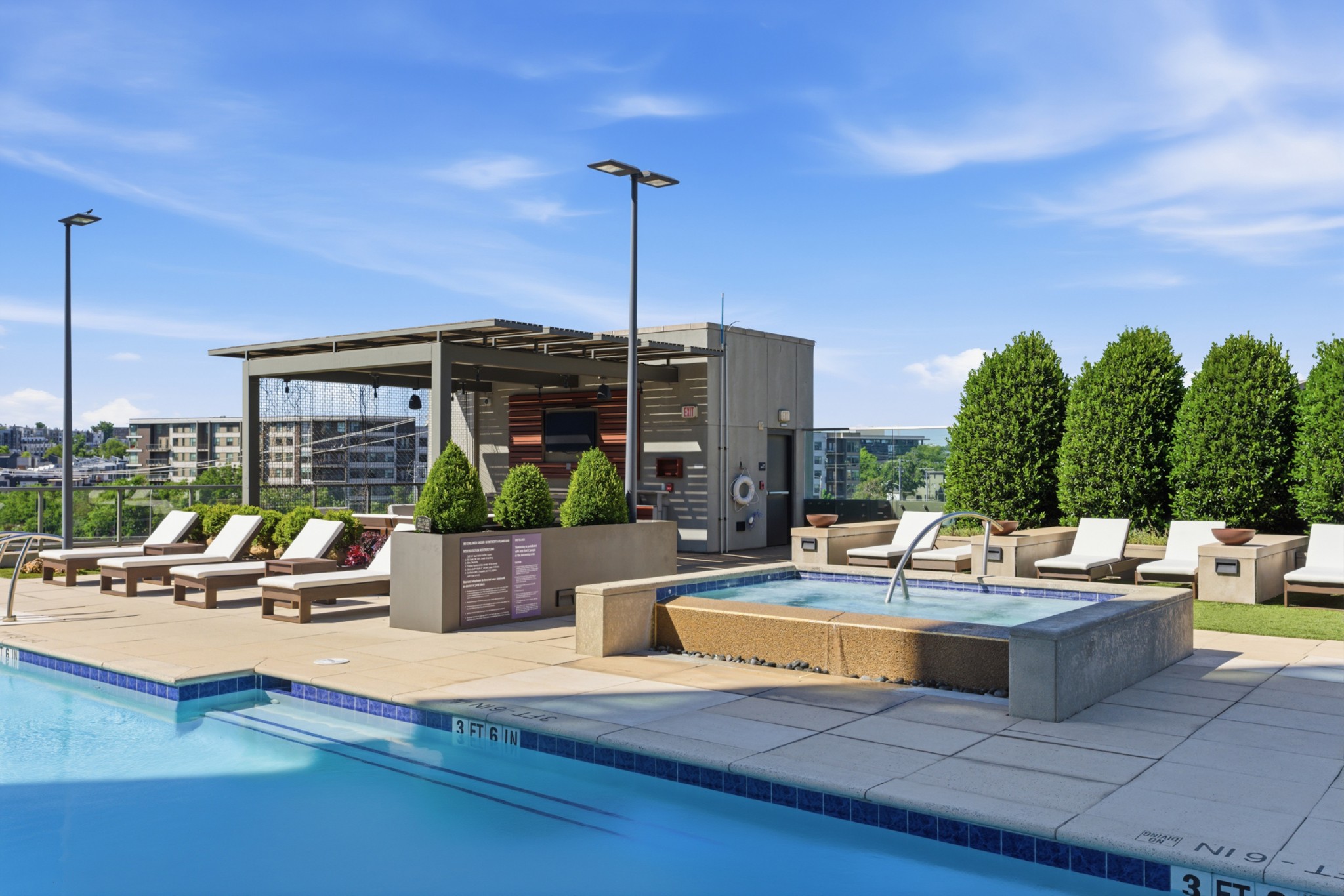 1212 Laurel St Unit: 1202
