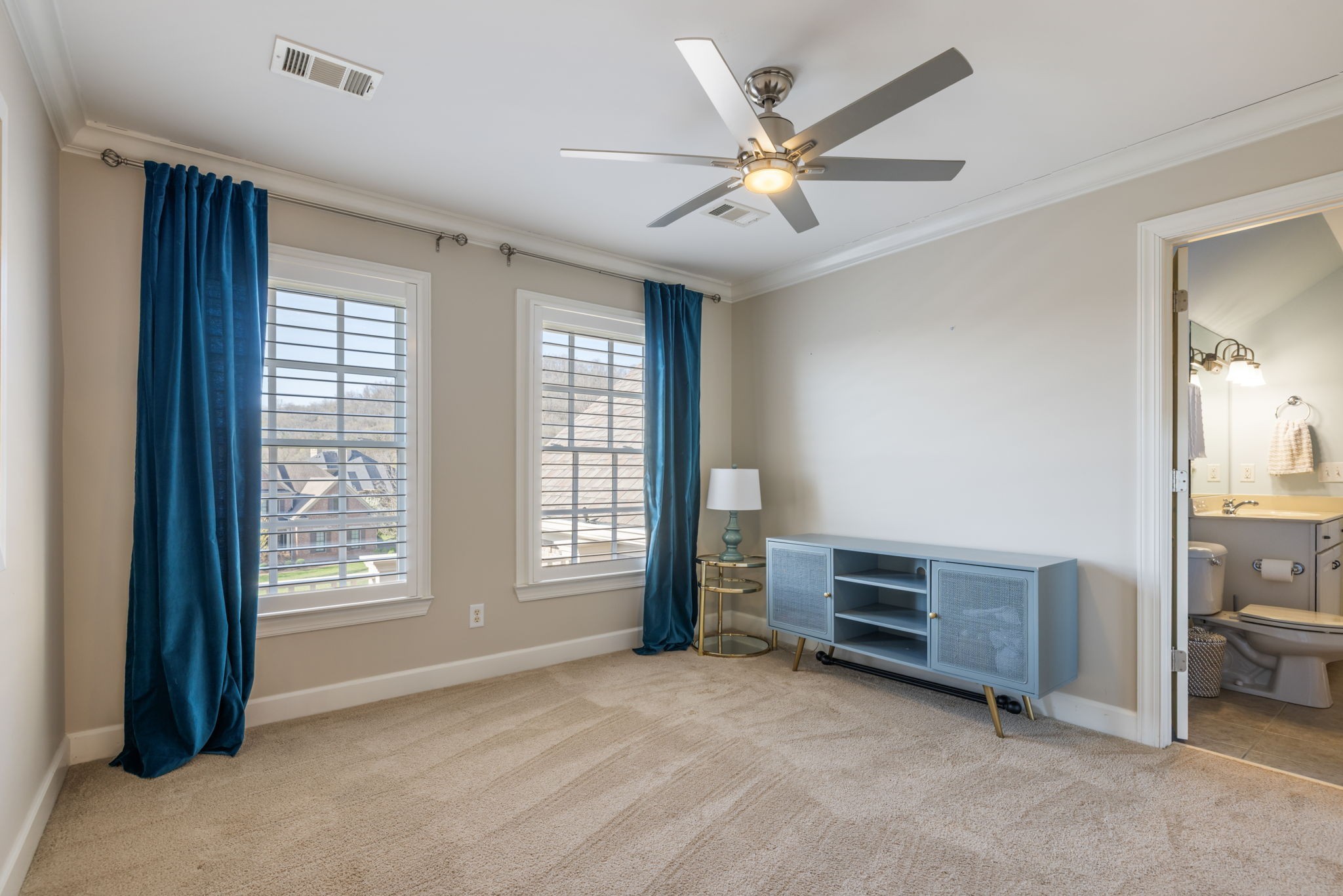 4 Winged Foot Pl