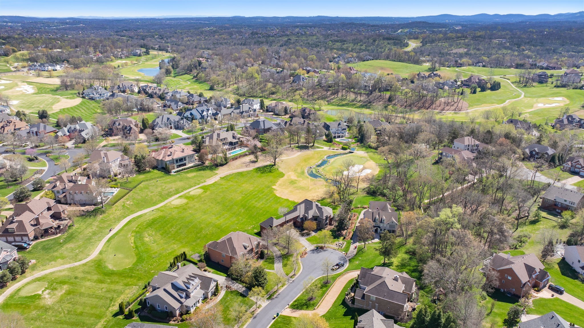 4 Winged Foot Pl