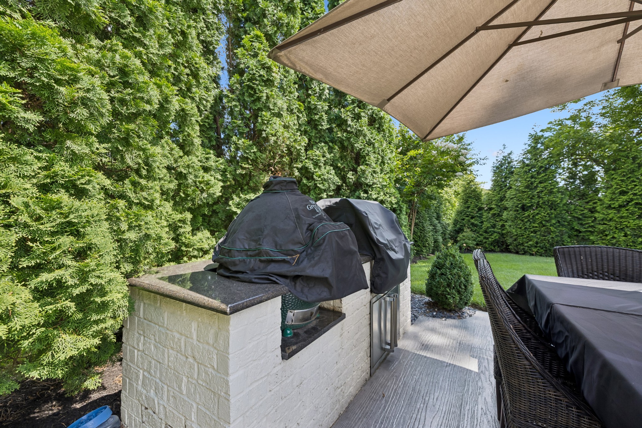 3601 Robbins Nest Rd