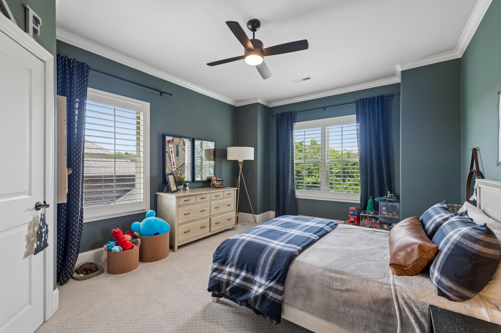 3601 Robbins Nest Rd