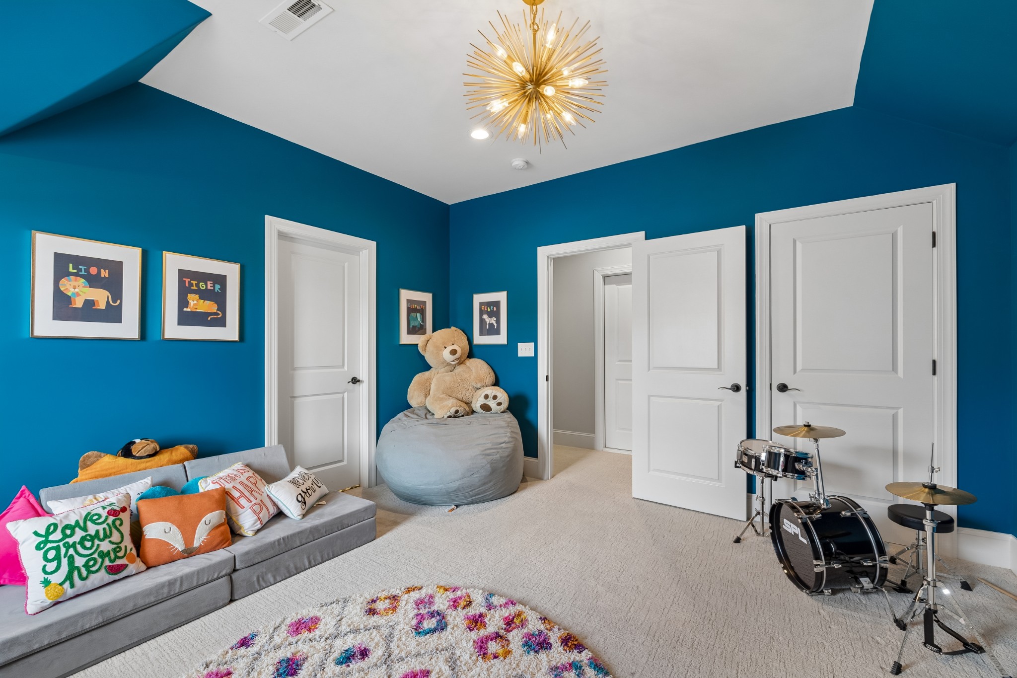 3601 Robbins Nest Rd