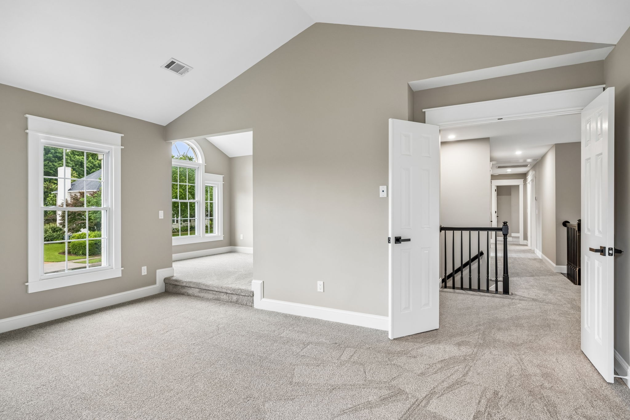 623 Rutherford Ln