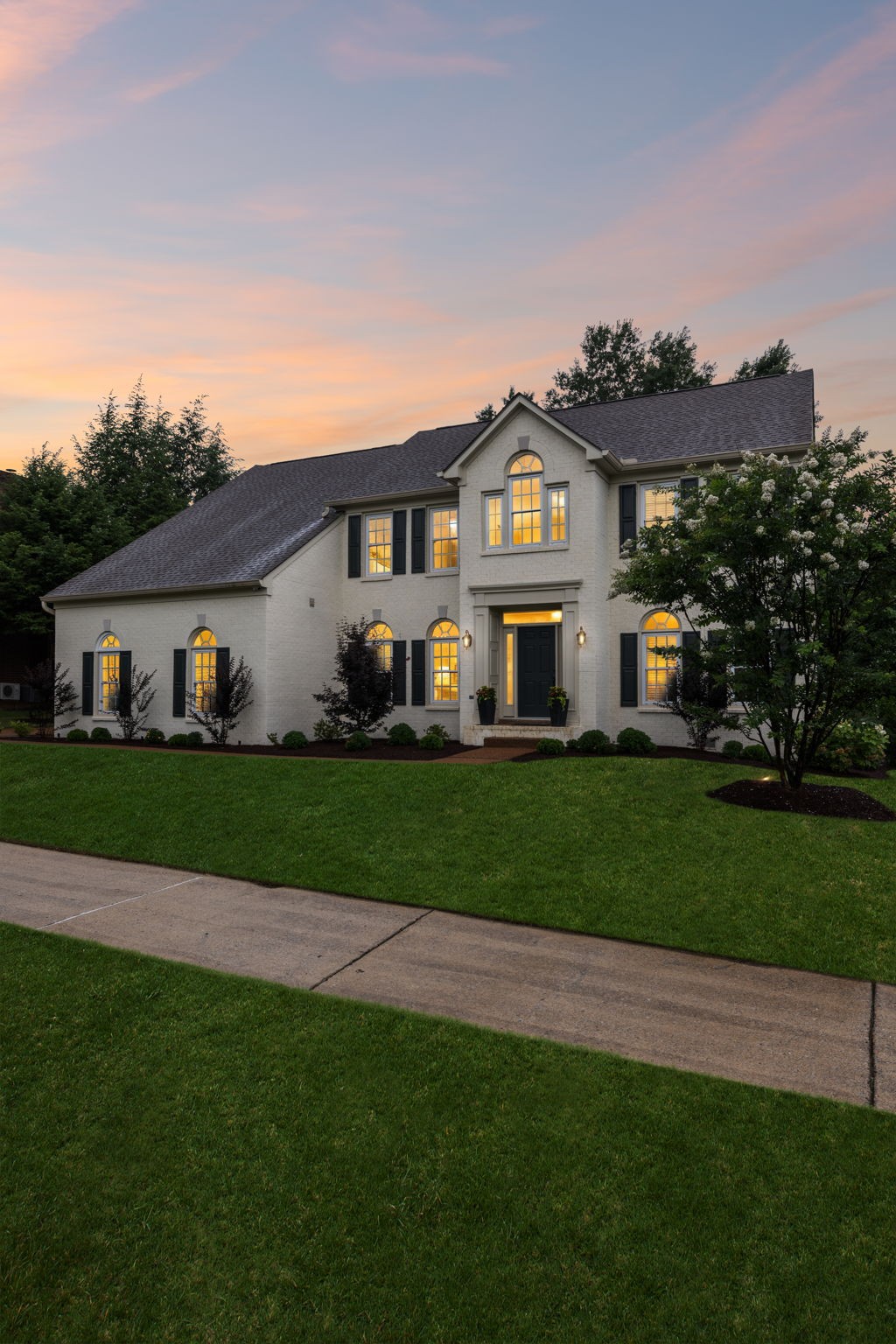 623 Rutherford Ln