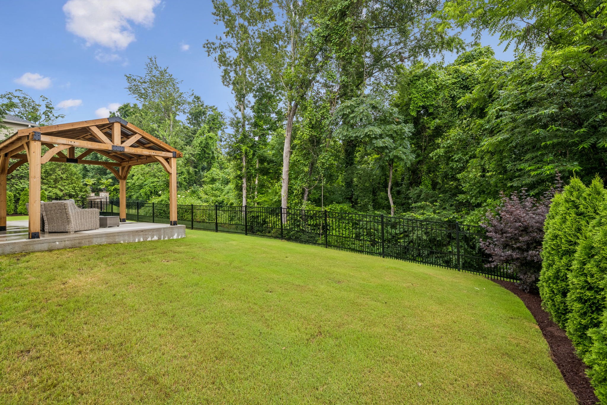 623 Rutherford Ln