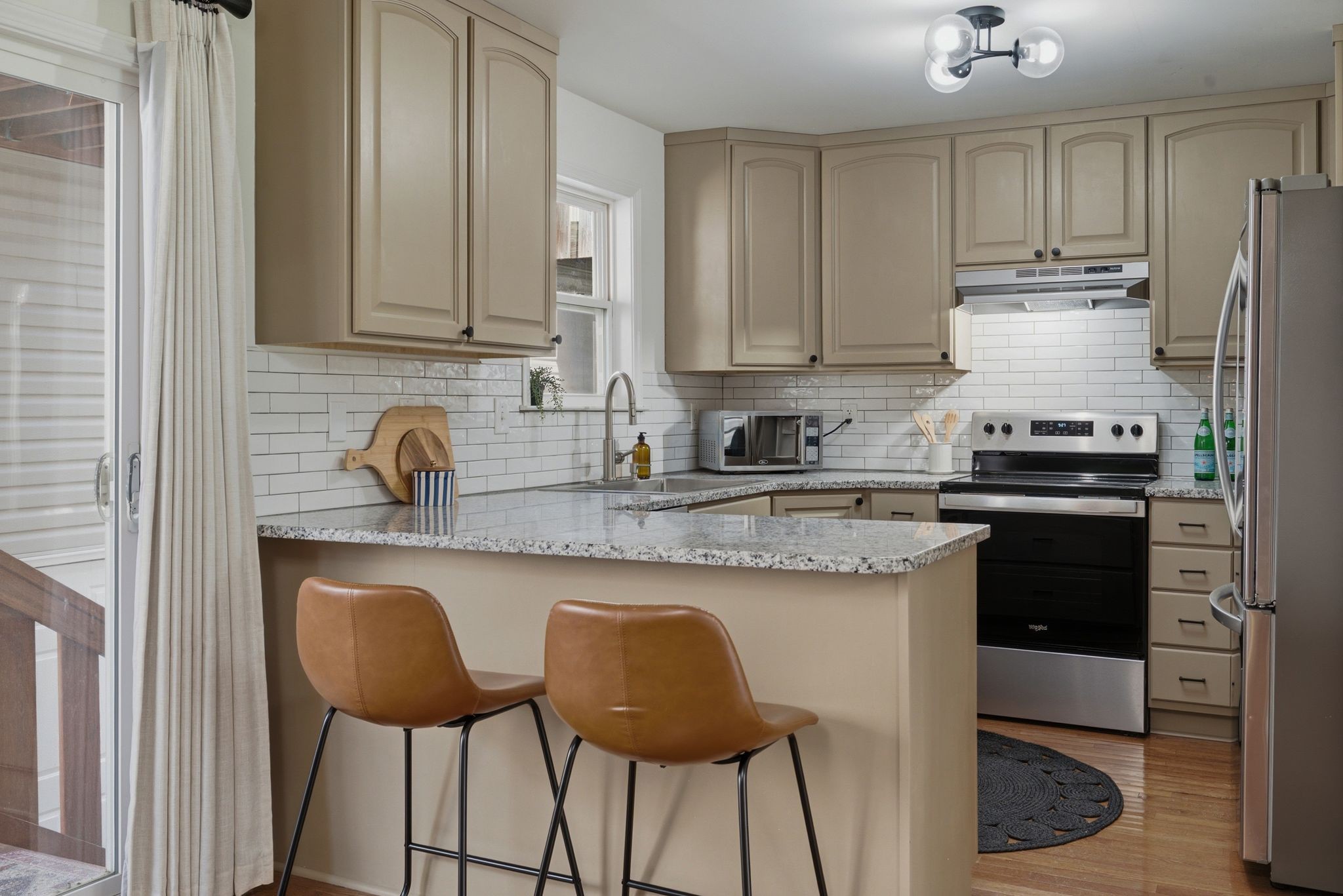 702 Vineland Ct