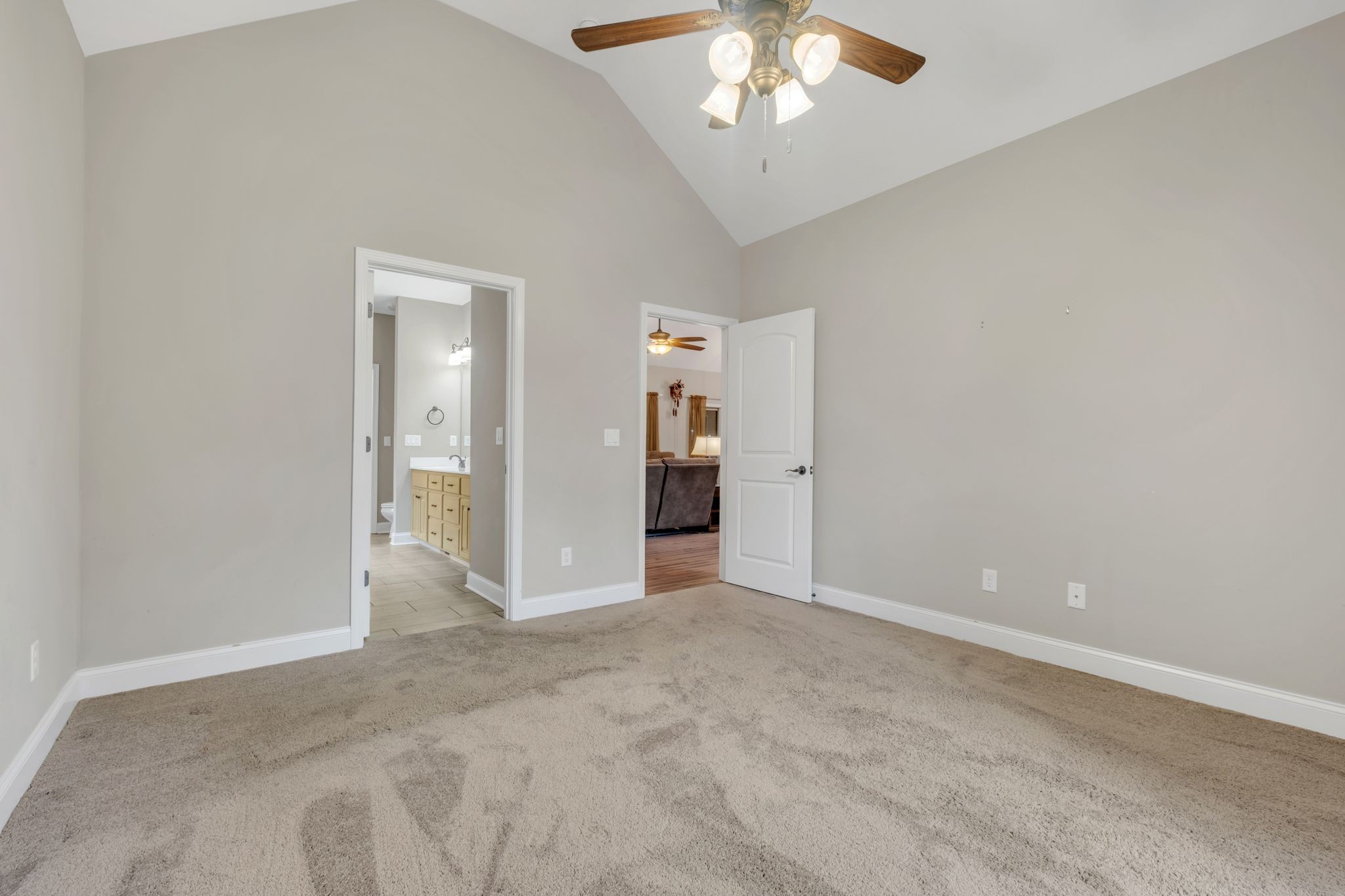 3006 Gracie Ann Dr