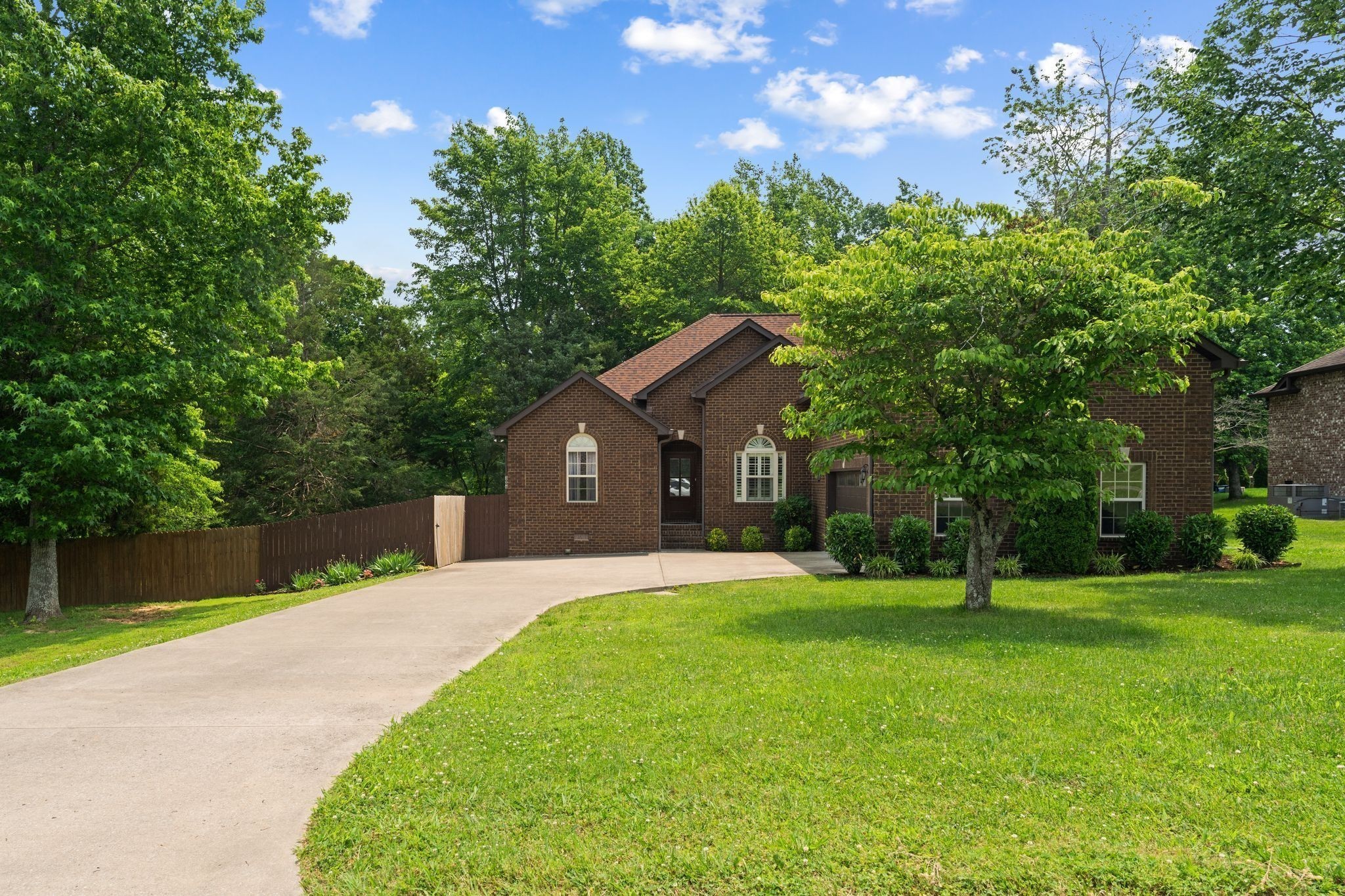 3006 Gracie Ann Dr
