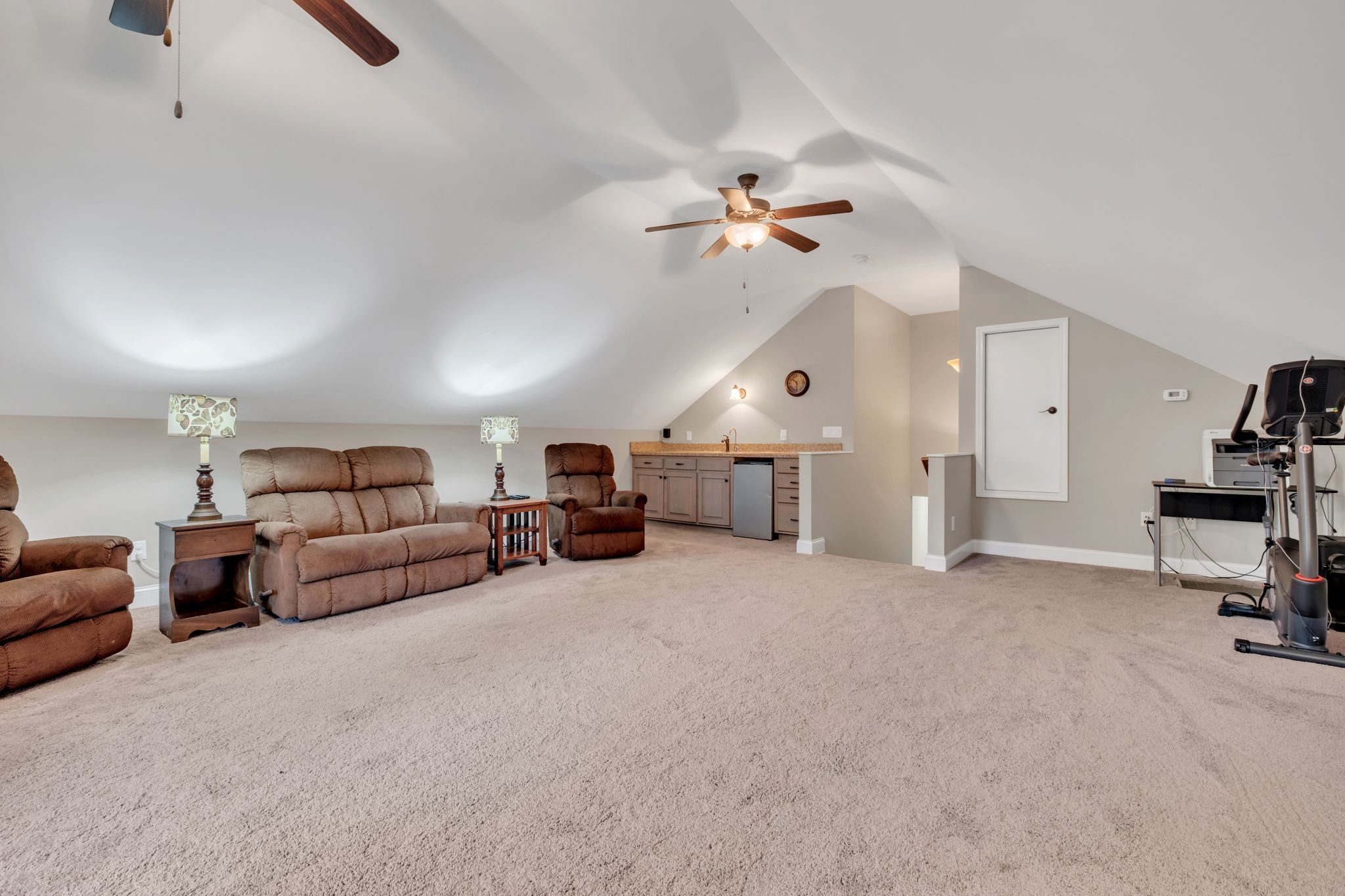 3006 Gracie Ann Dr