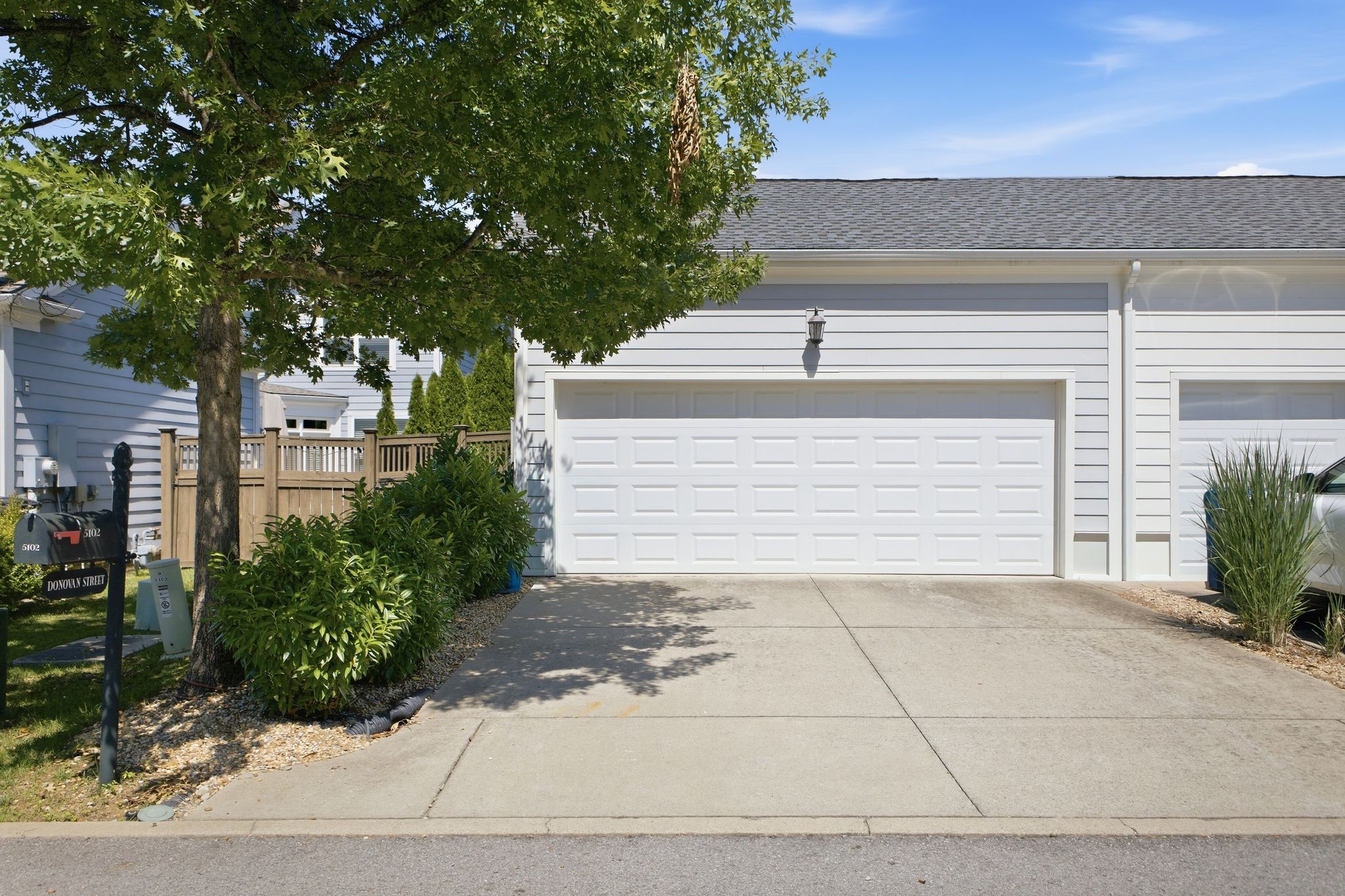 5102 Donovan St