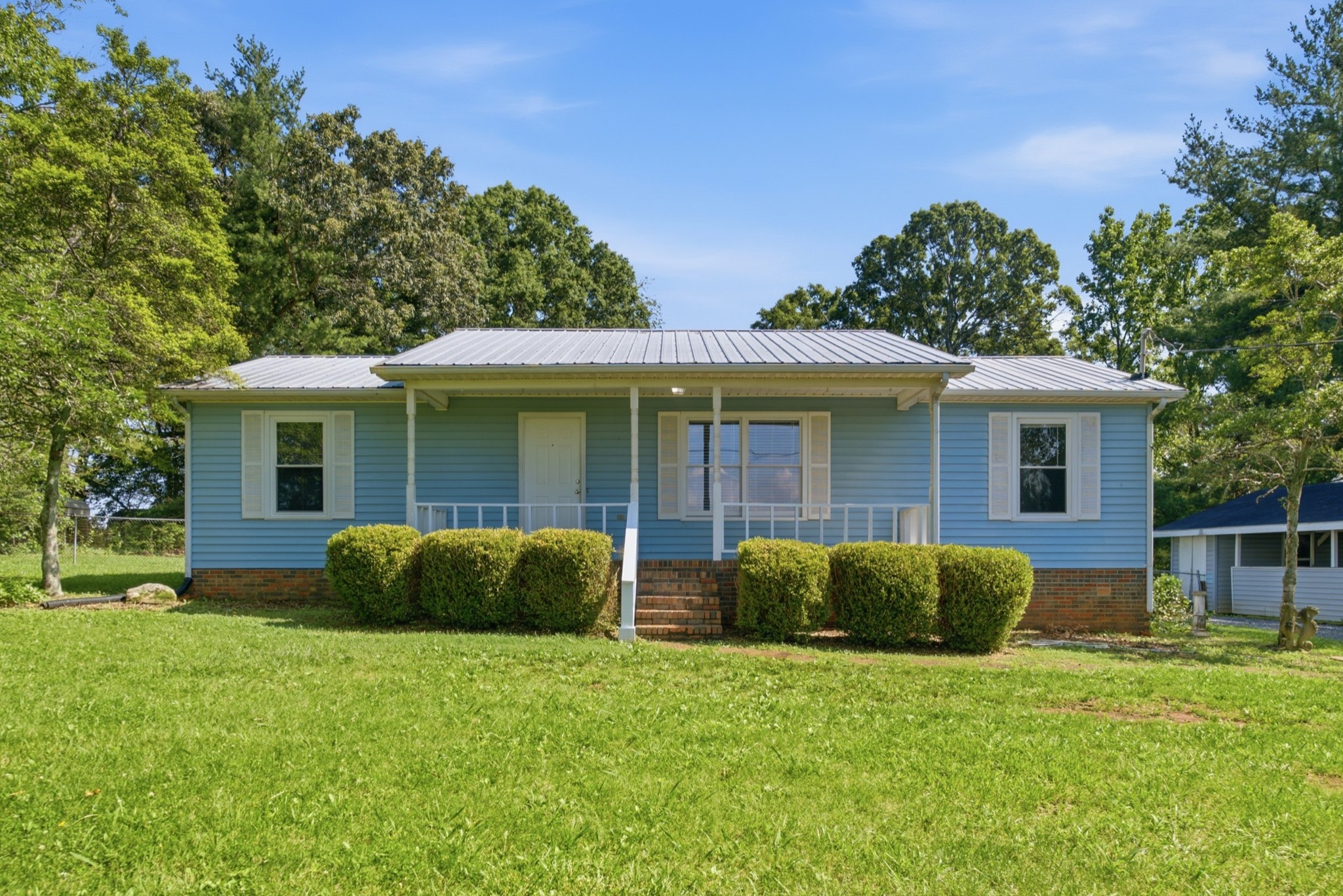 609 Hawkersmith Rd