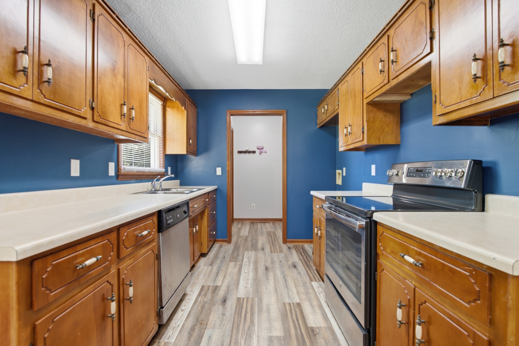 609 Hawkersmith Rd