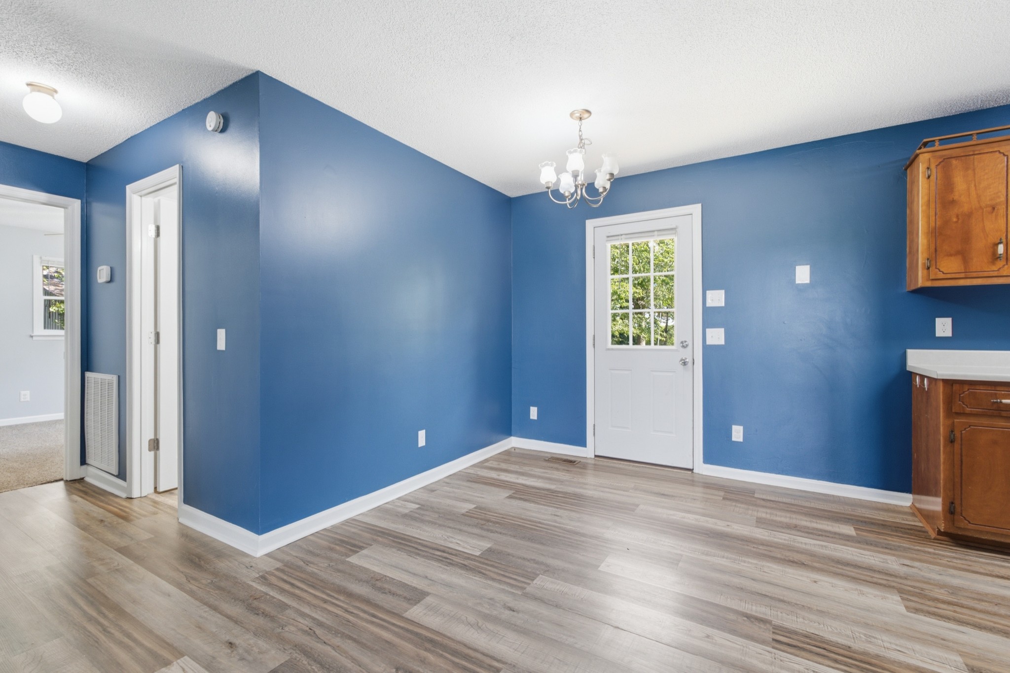 609 Hawkersmith Rd
