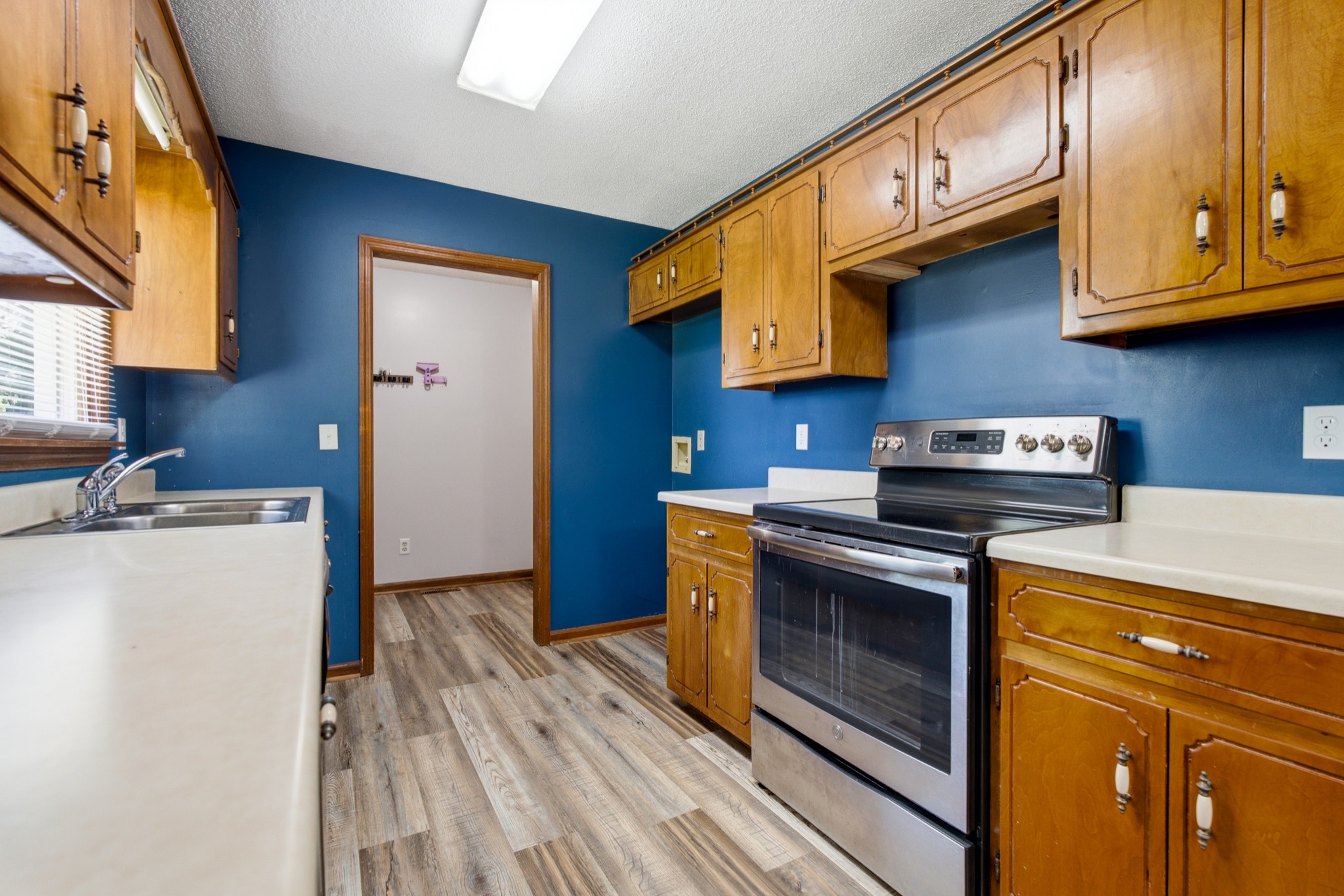 609 Hawkersmith Rd