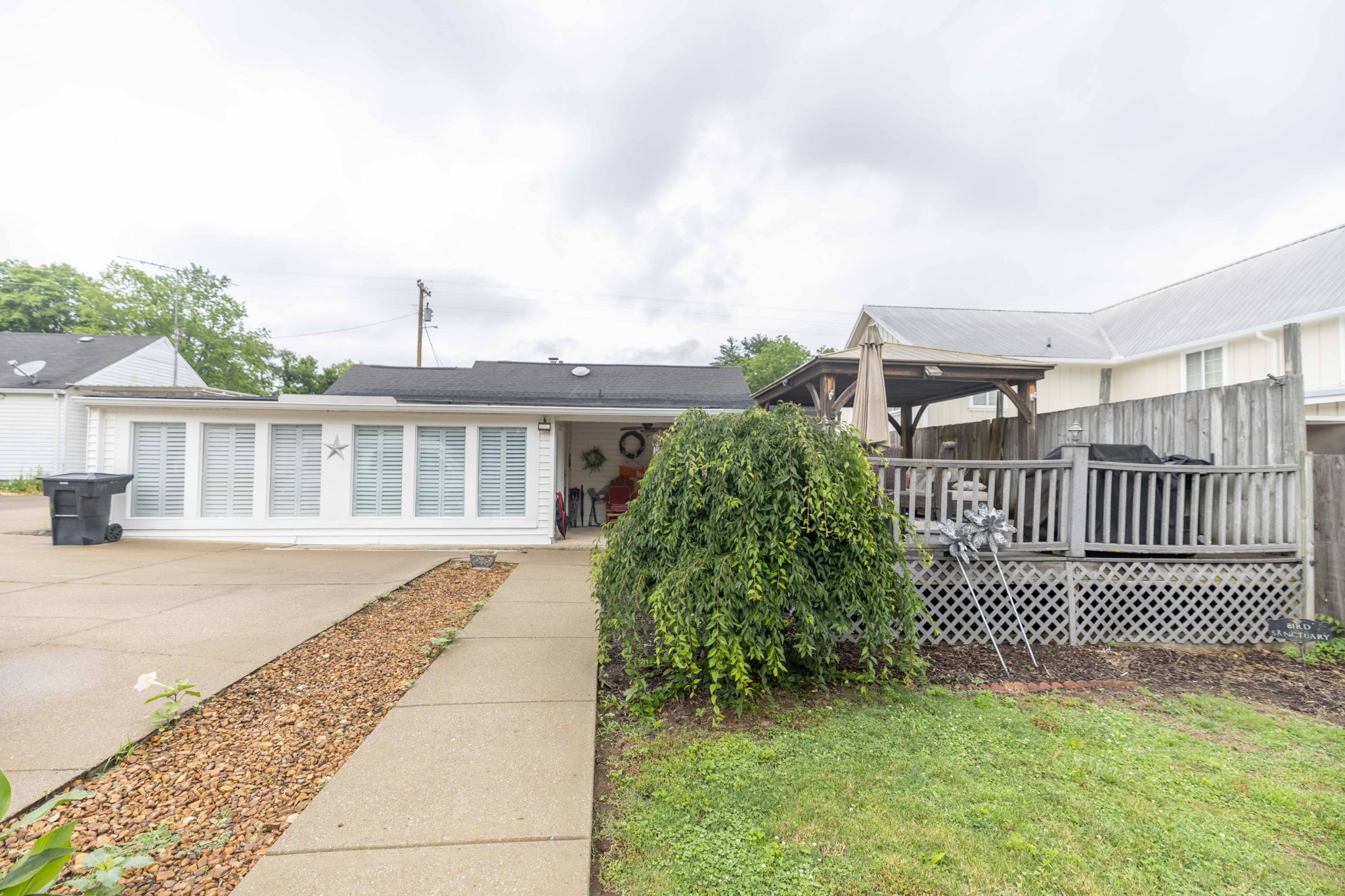 417 Battle Ave