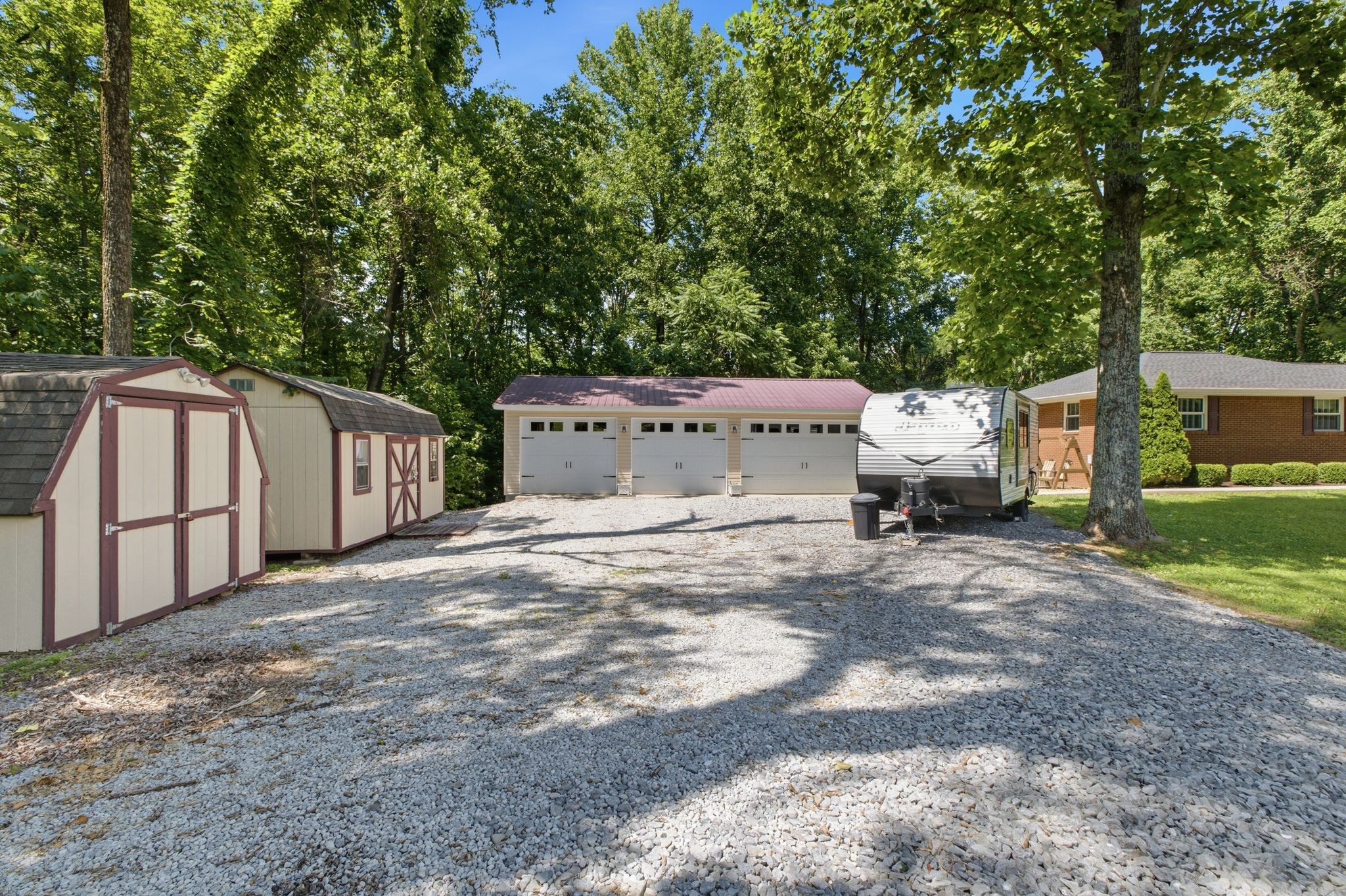 21 McMurtry Rd